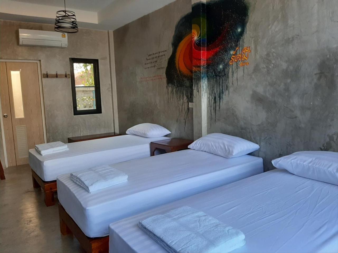 Standard Triple Room - Photo 9