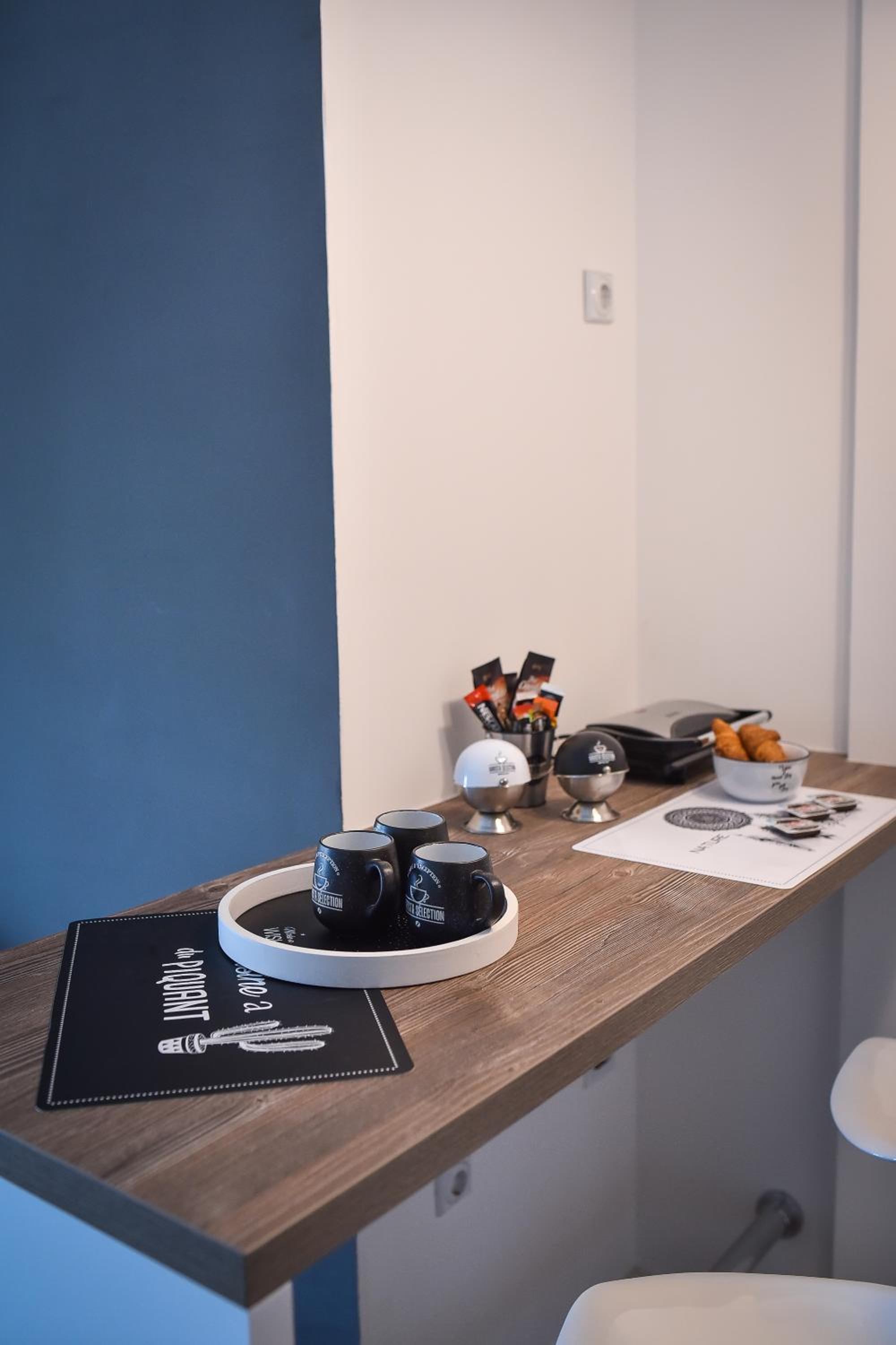 Deluxe Apartment photo 2