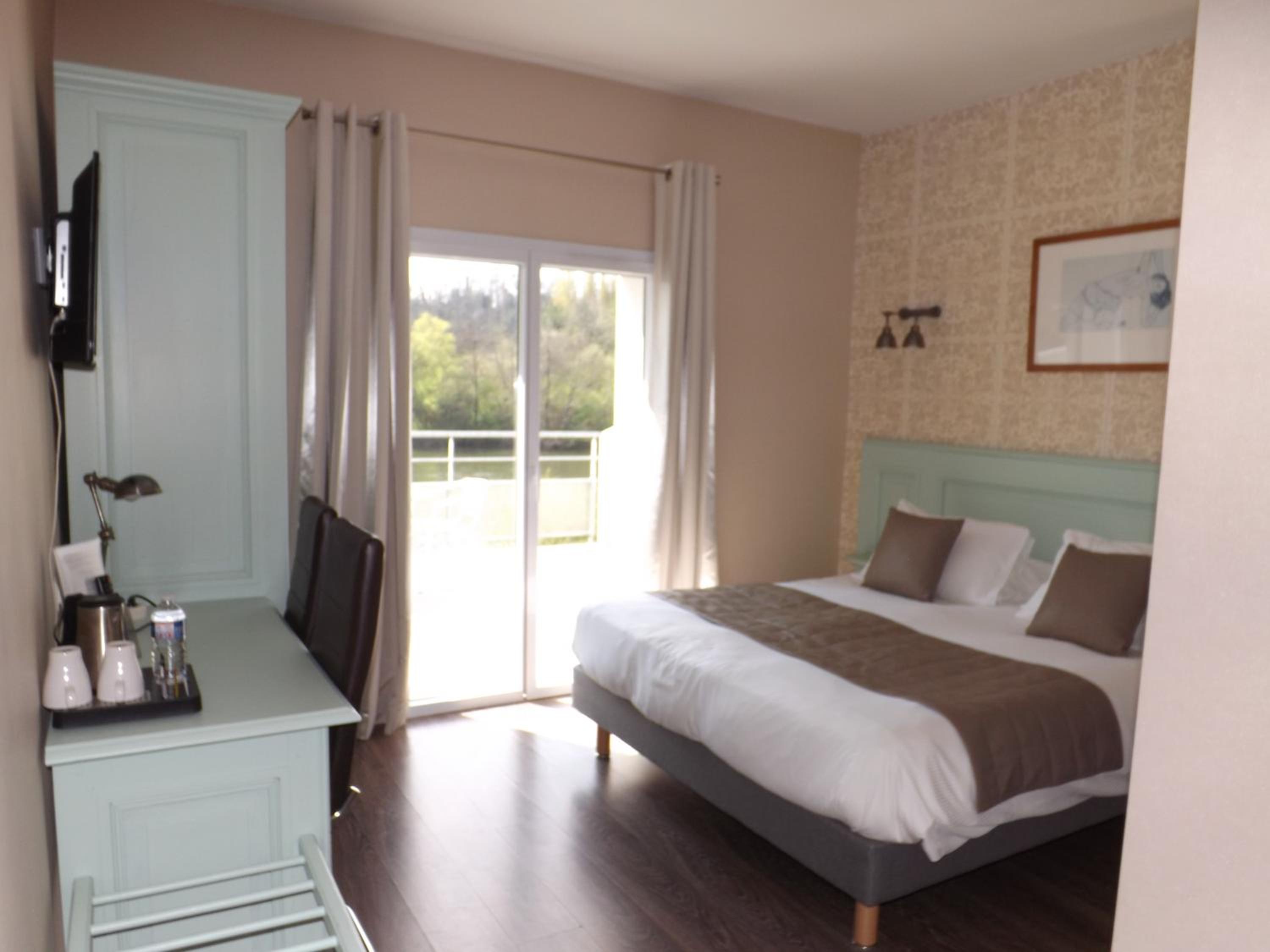 Double Room - Photo 13