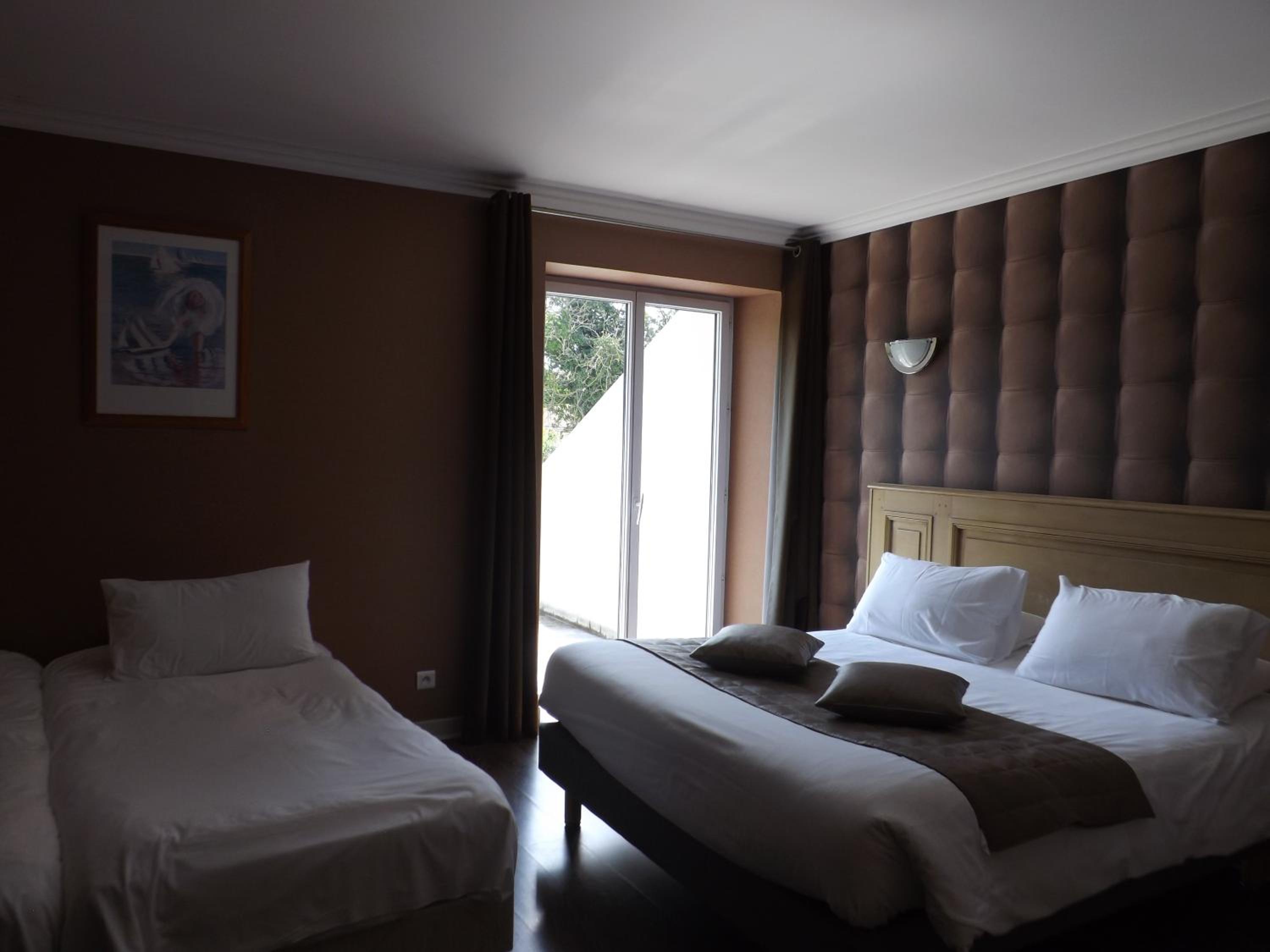 Double Room - Photo 9