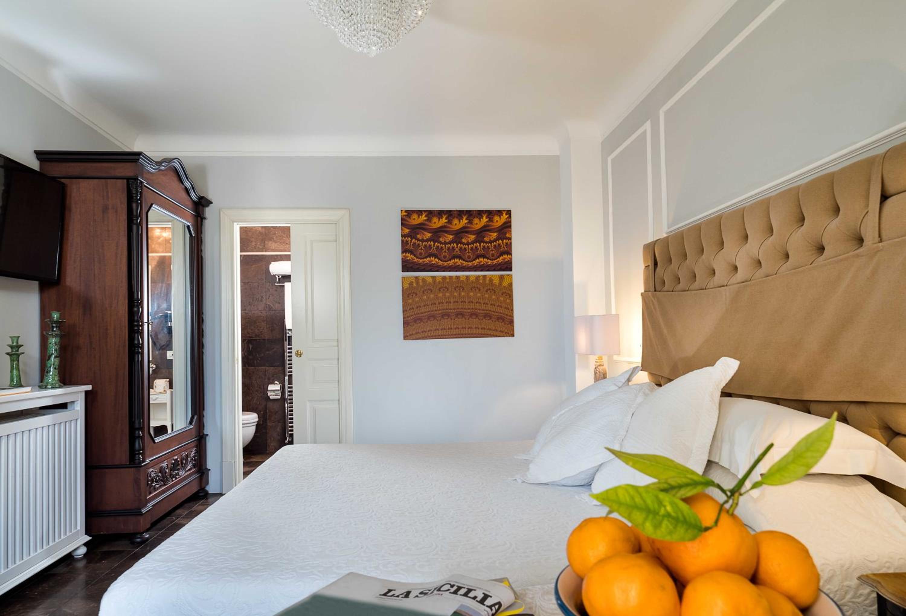 Standard Double Room photo 3