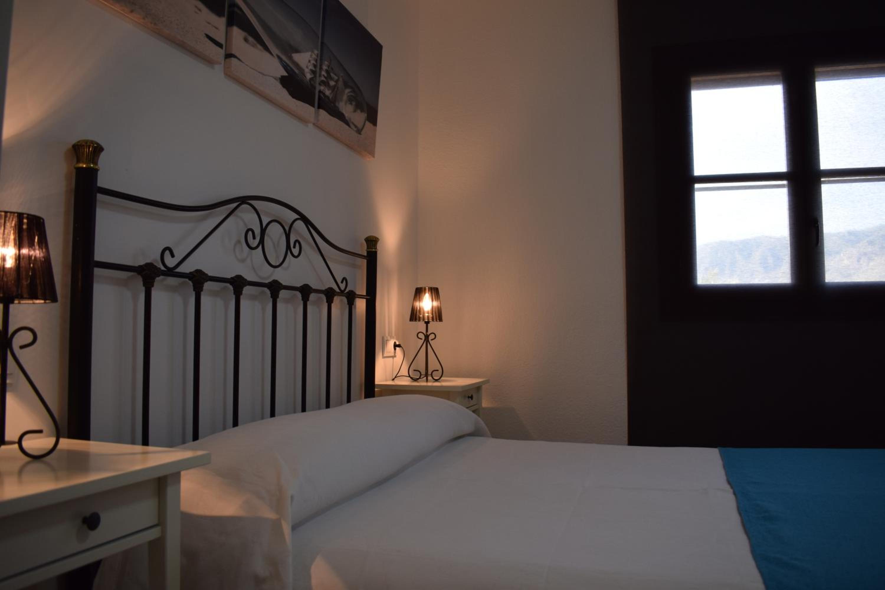 Standard Double Room - Photo 1