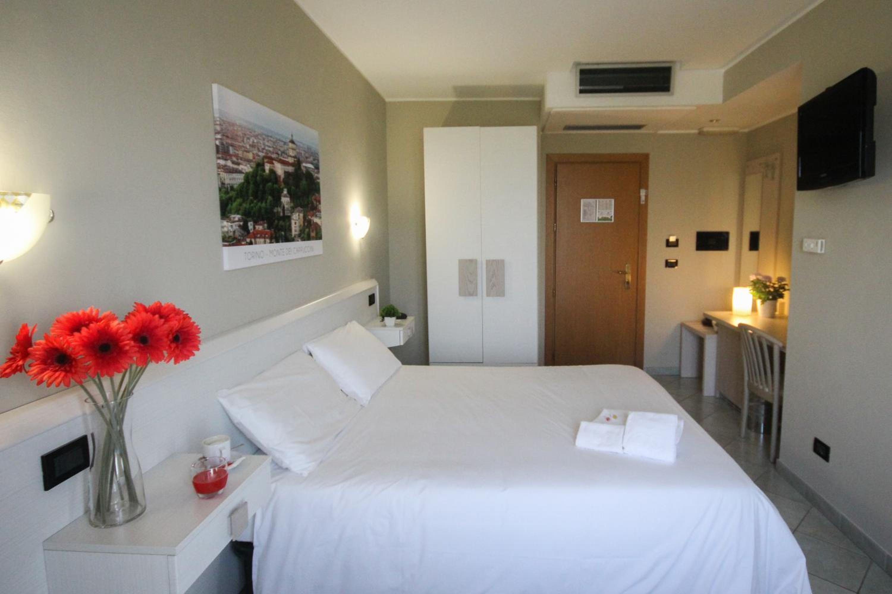 Double Room - Photo 1
