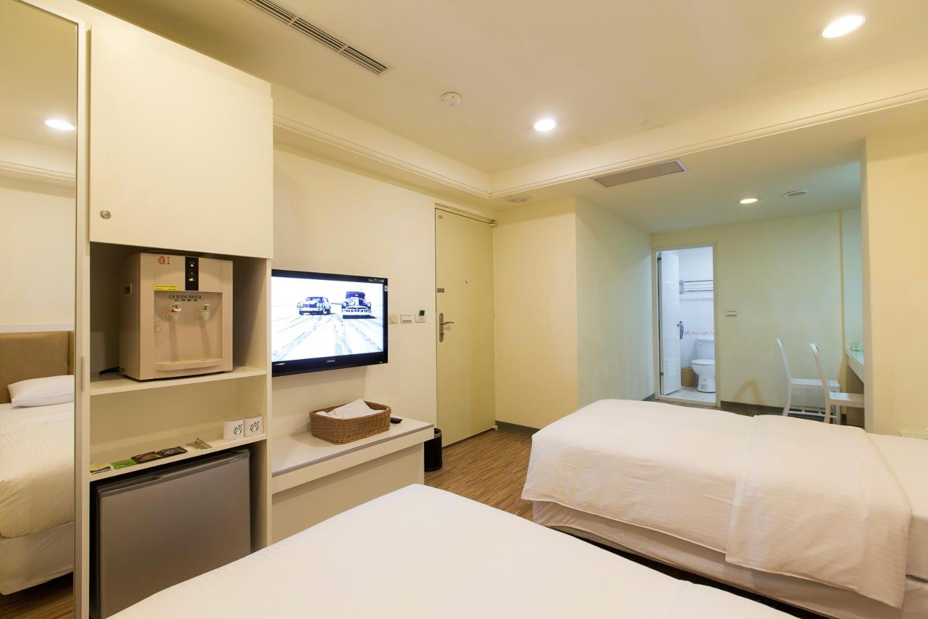 Business Twin Room - Photo 5