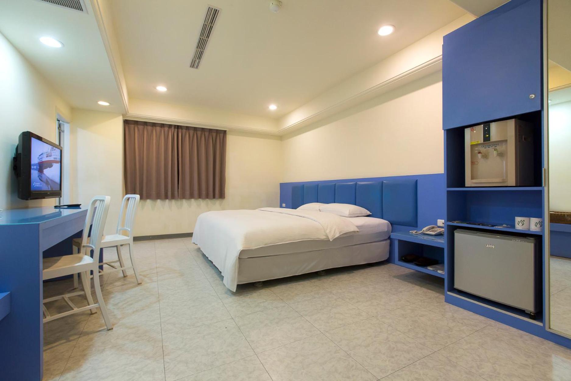 Business Twin Room - Photo 8