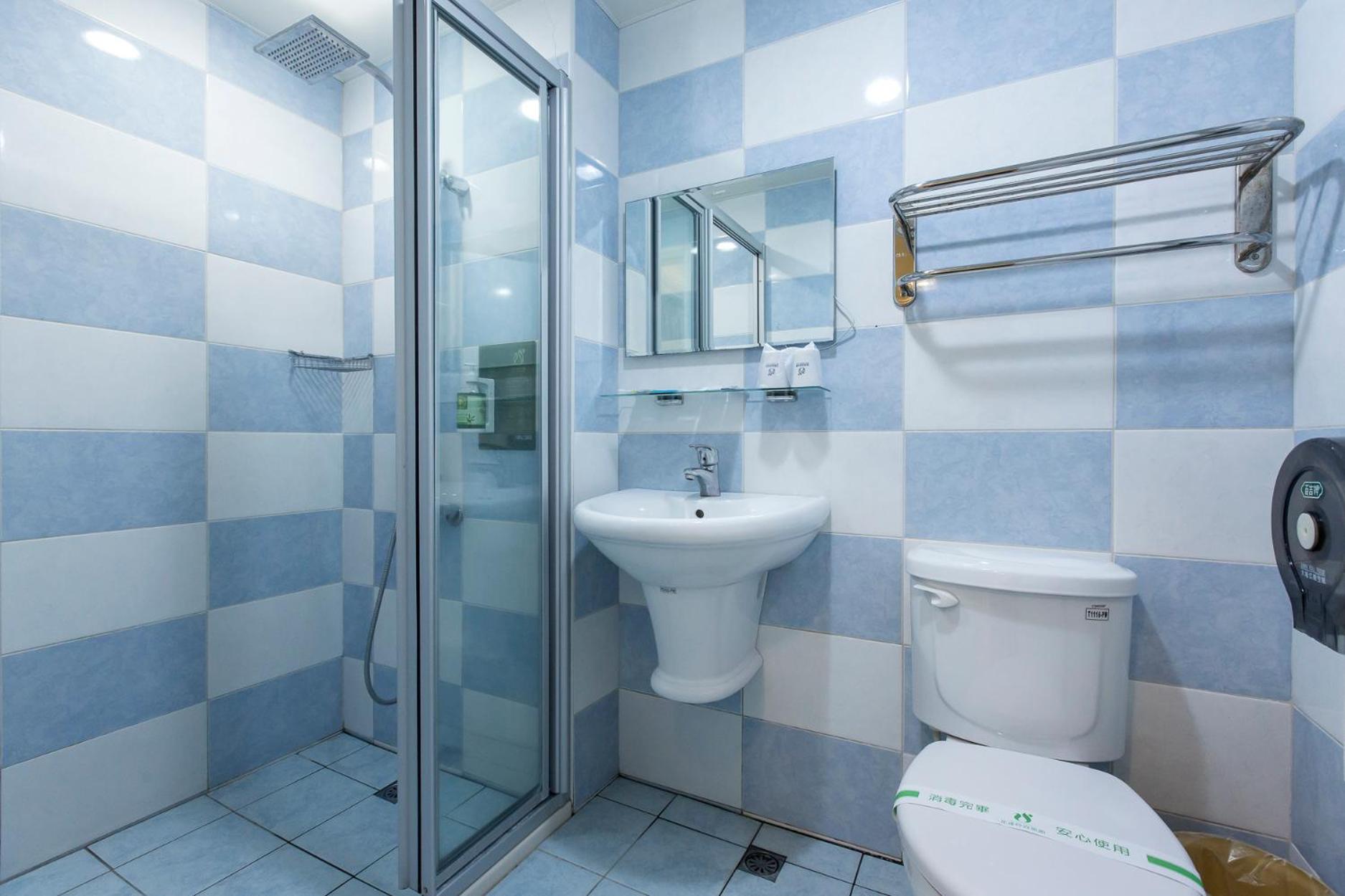Business Twin Room - Photo 9