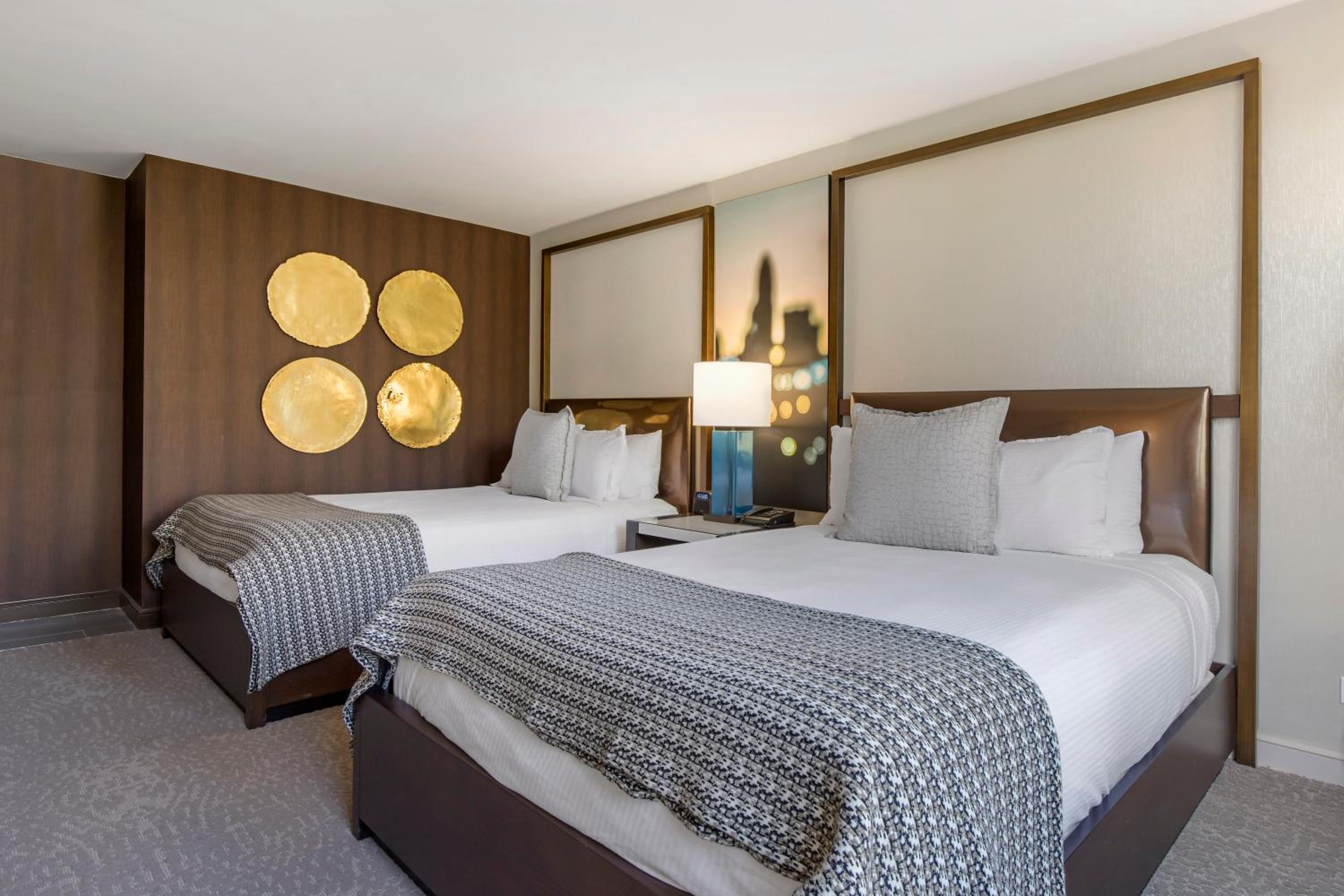 ADA Deluxe Room - 2 Queen Bed