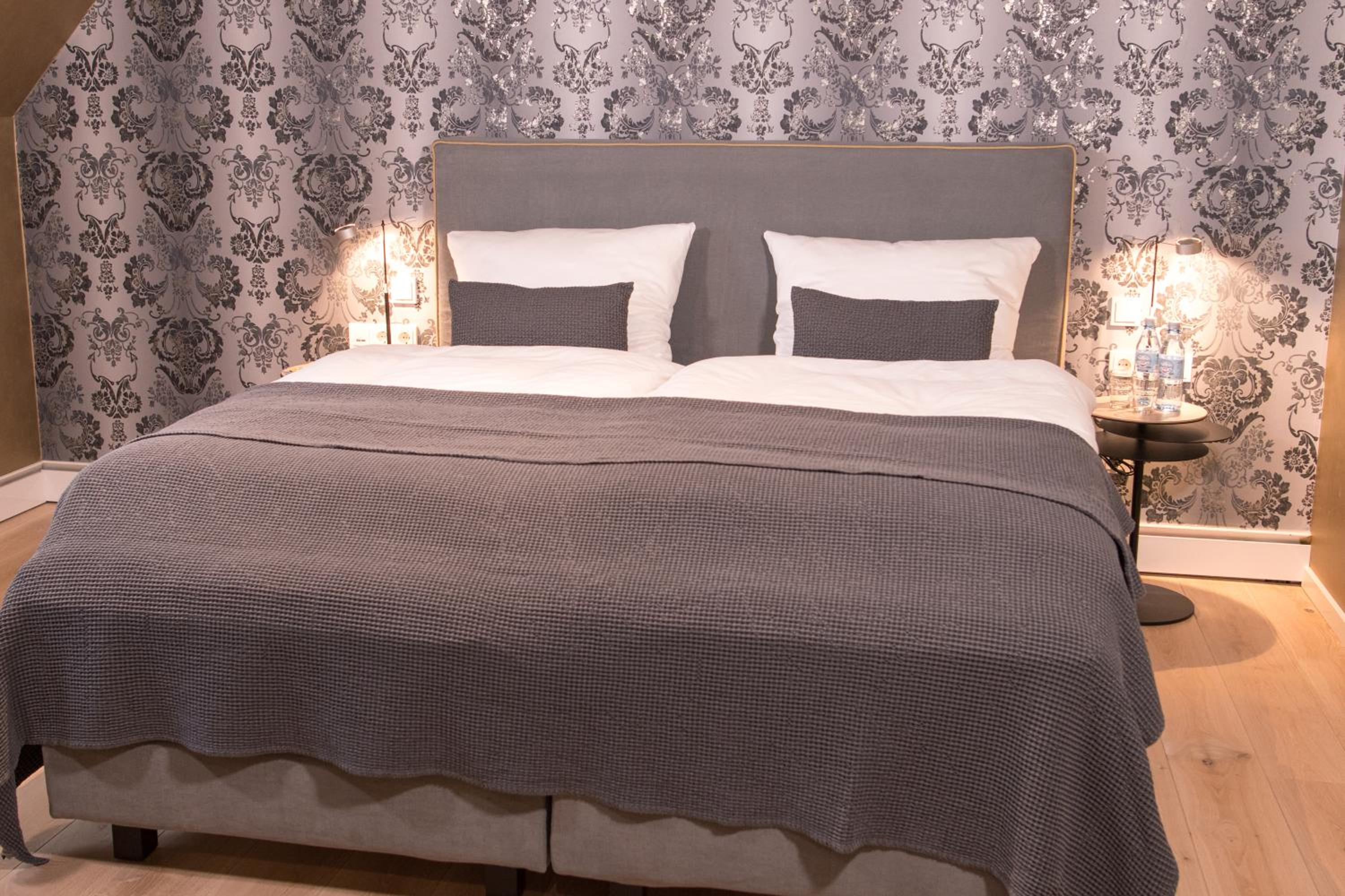 Standard Double Room photo 2
