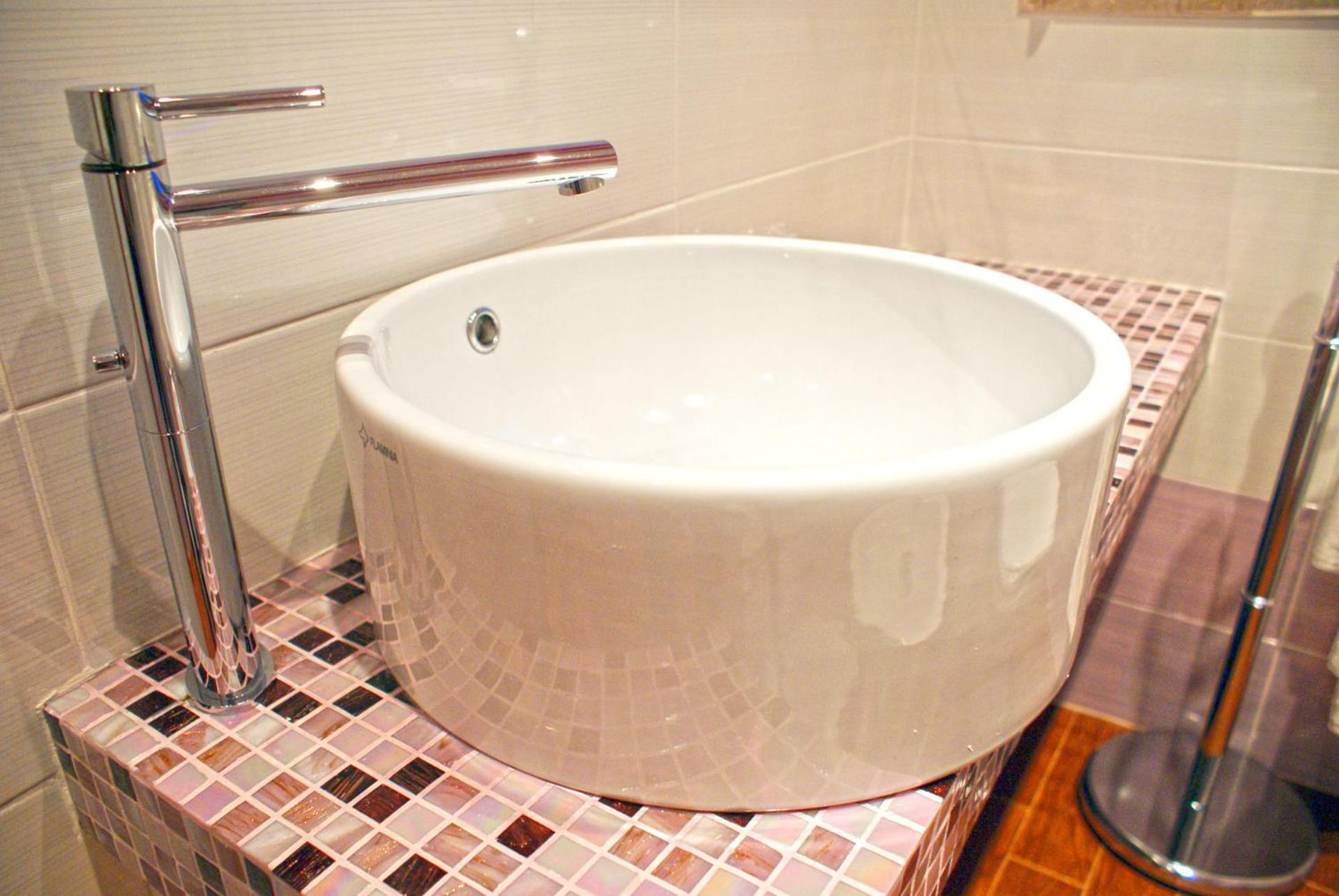 Double Room - Photo 14