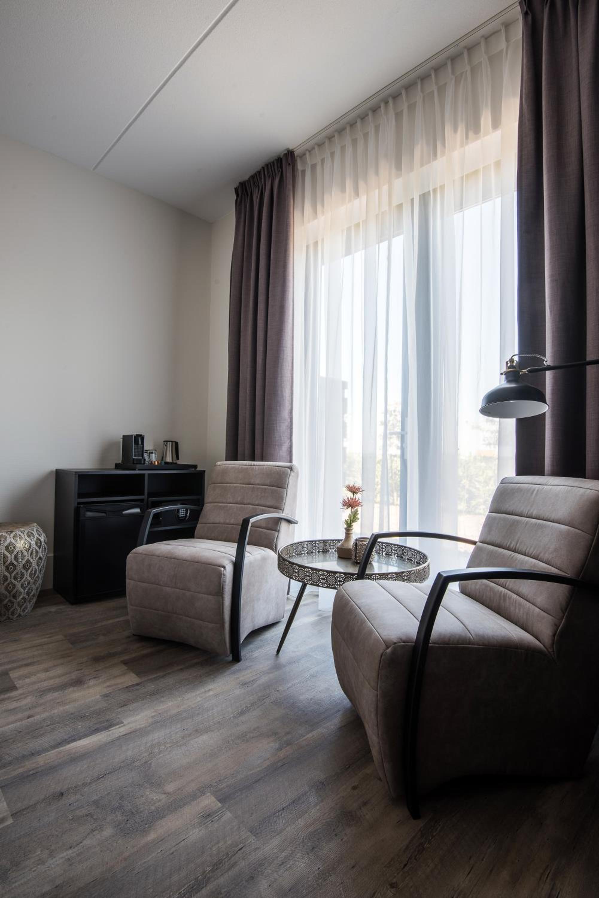 King Room - Disability Access - Photo 14