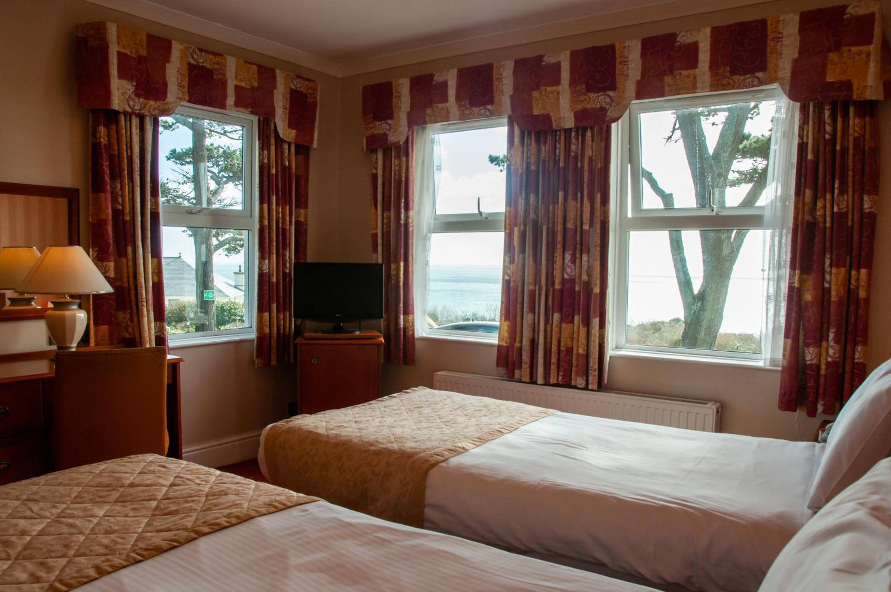 Twin Room with Sea View photo 1
