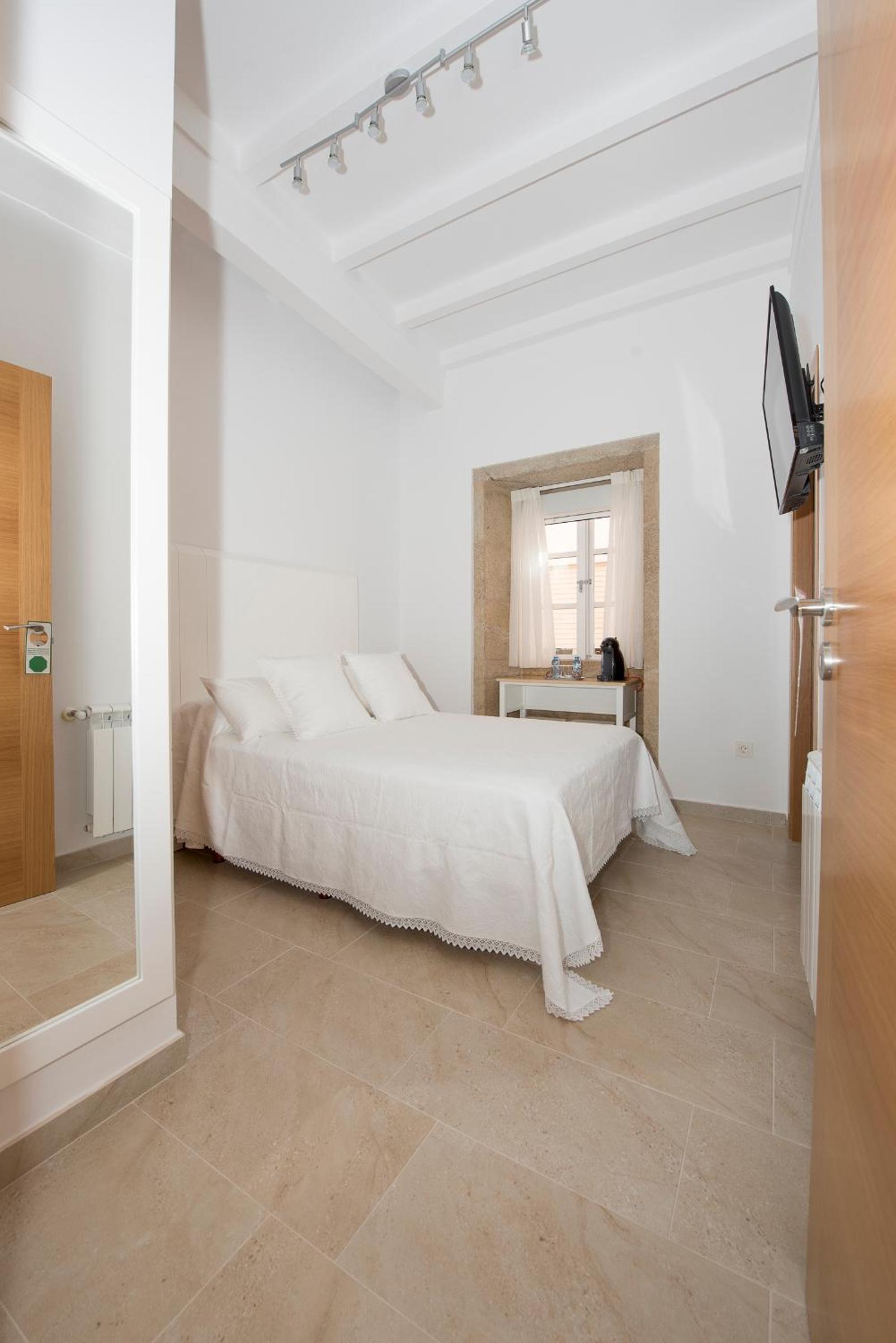 Standard Double Room - Photo 1