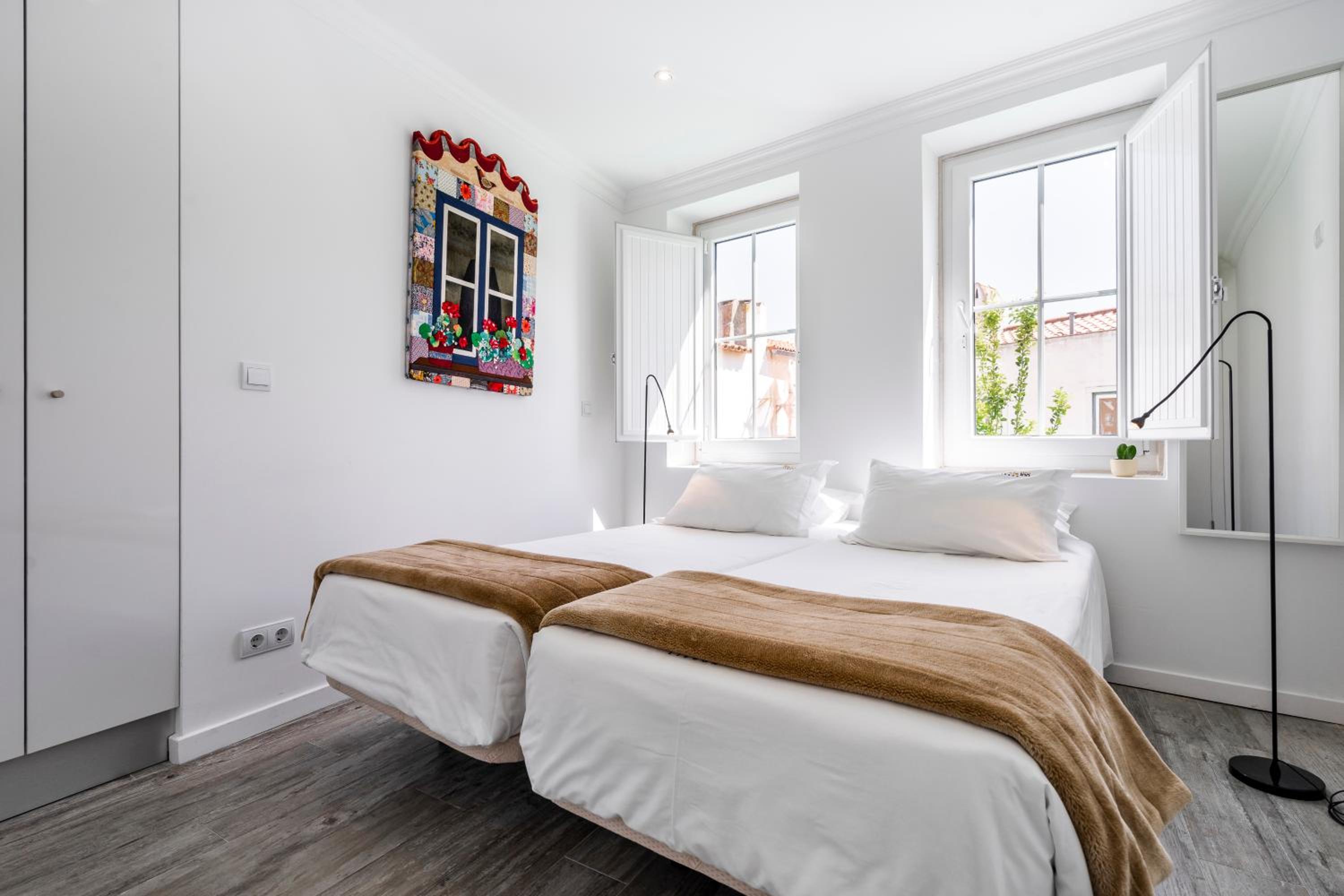 One-Bedroom Apartment with Balcony photo 2