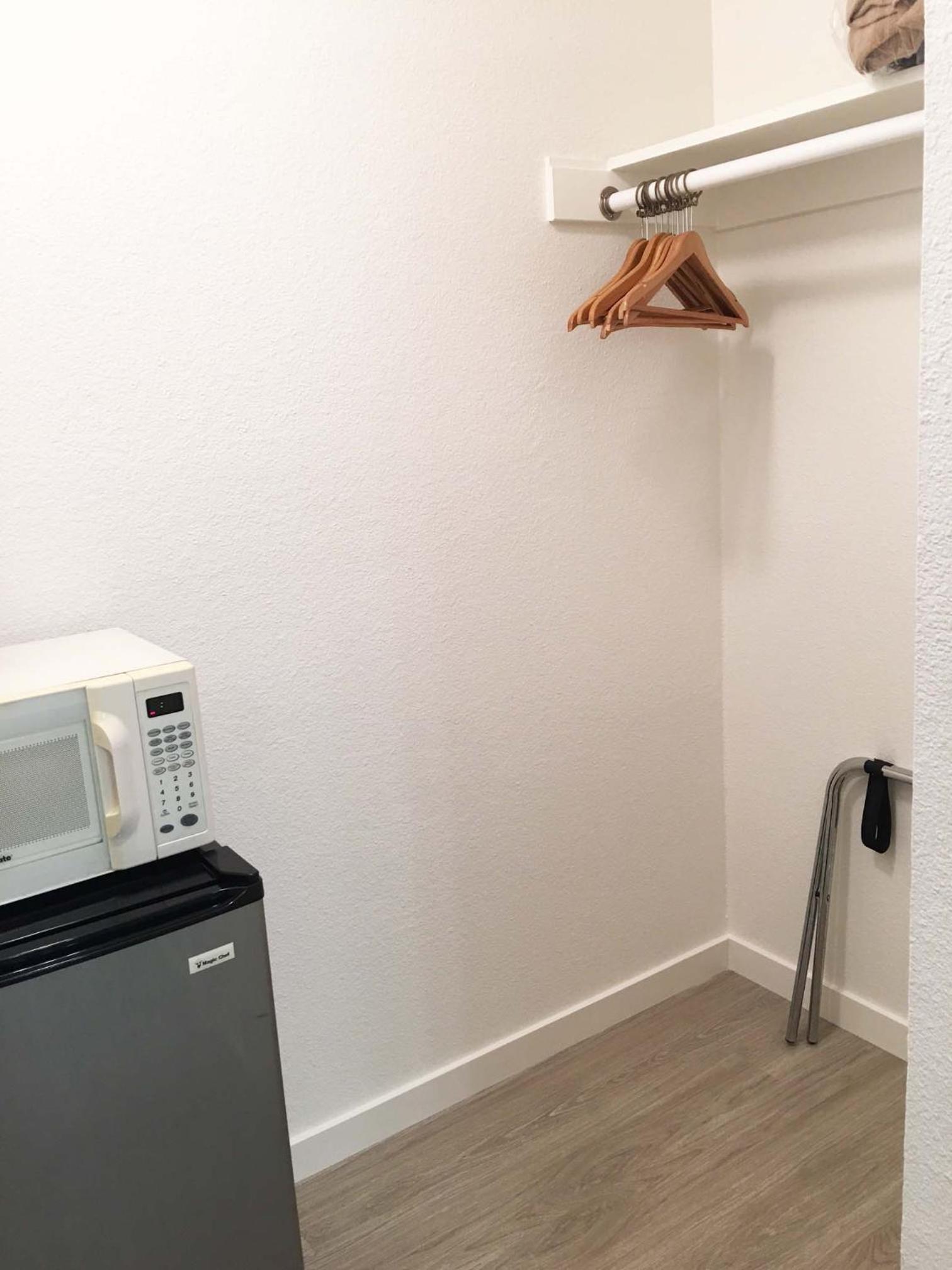 Standard Triple Room - Photo 5