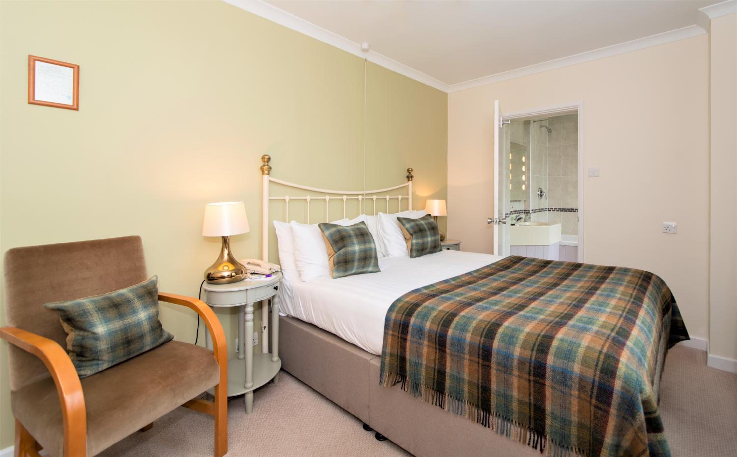 Standard Double Room - Photo 3