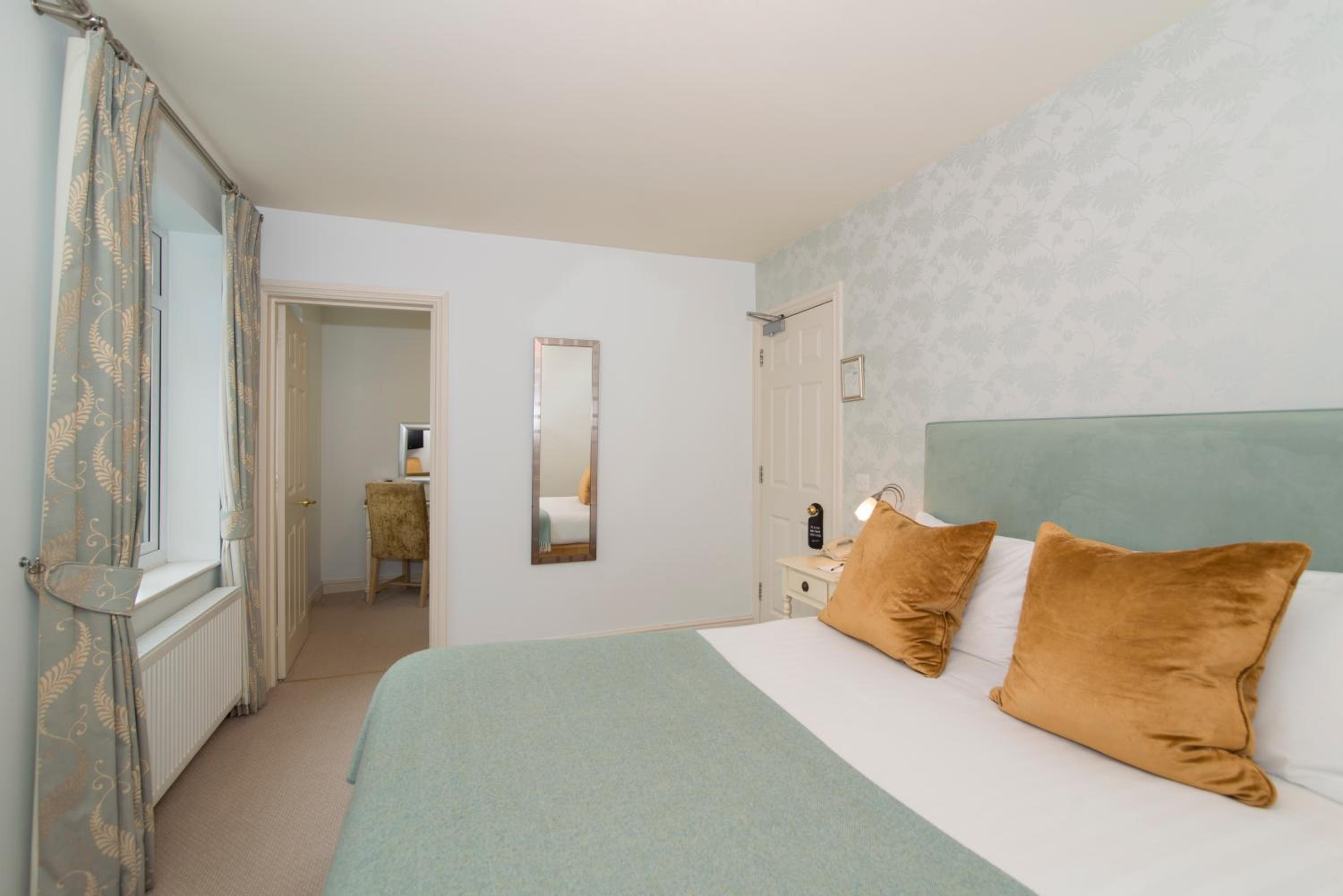Standard Double Room - Photo 4
