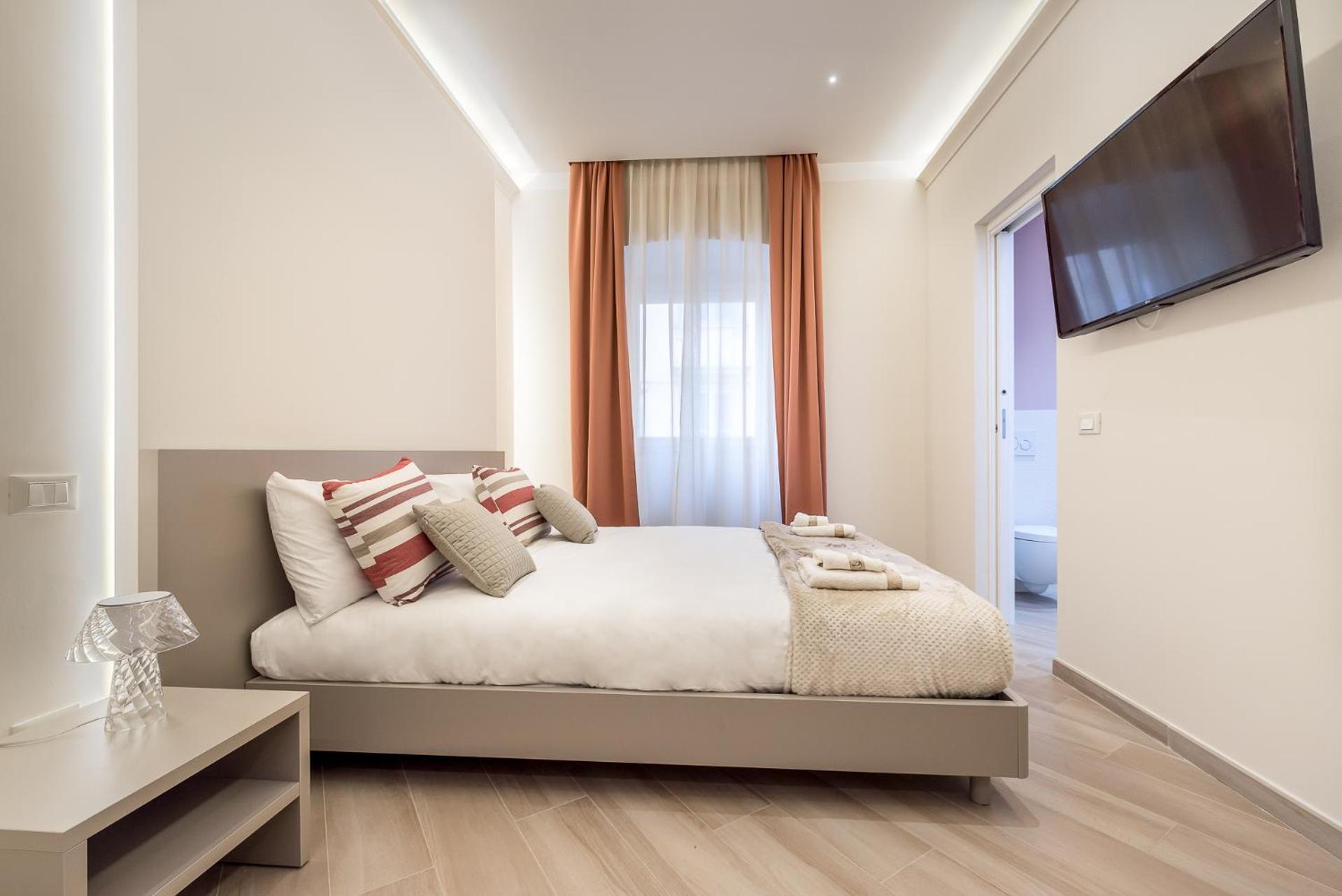 Double Room with Private Bathroom