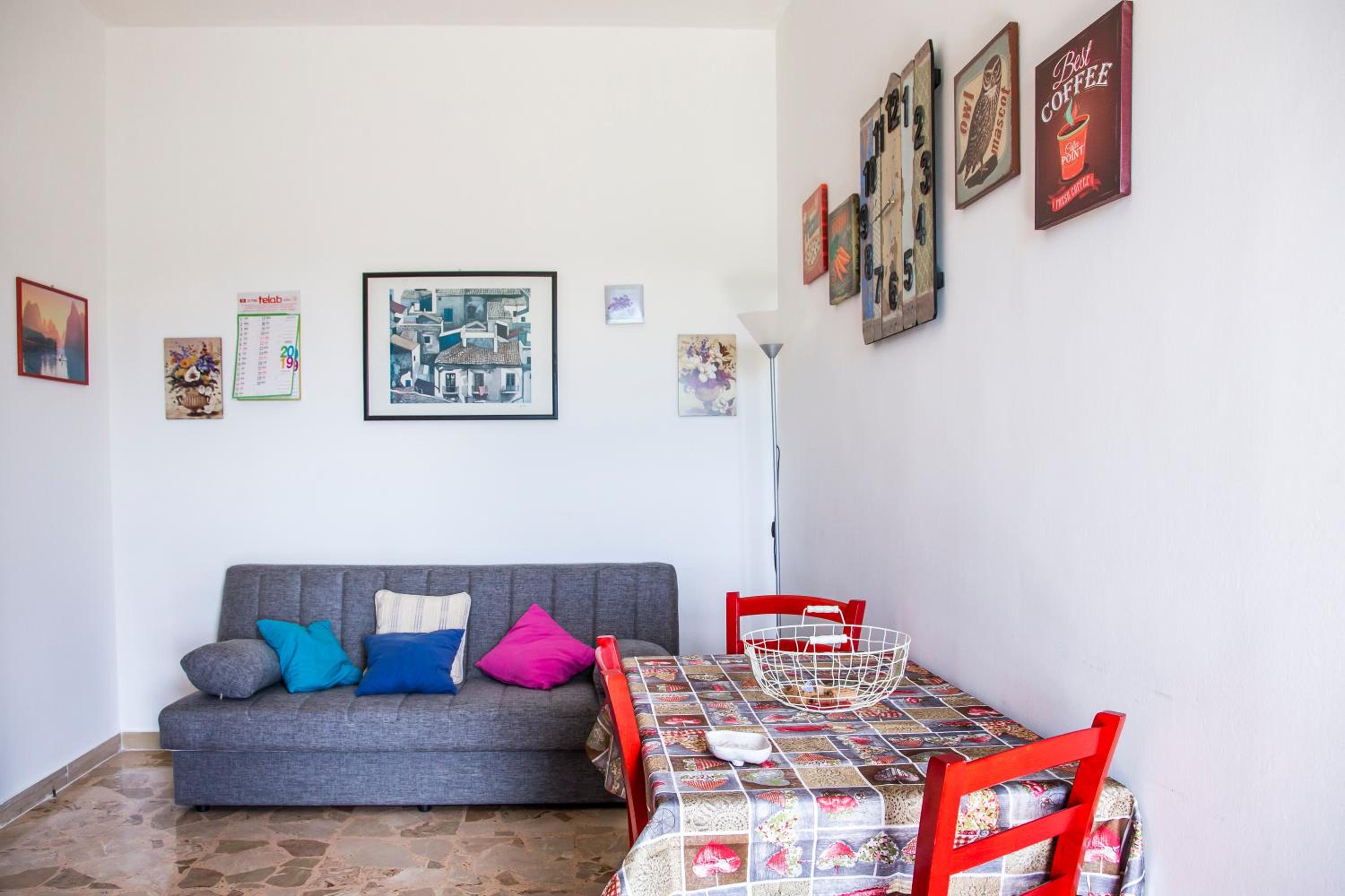 Two-Bedroom Apartment - Photo 9