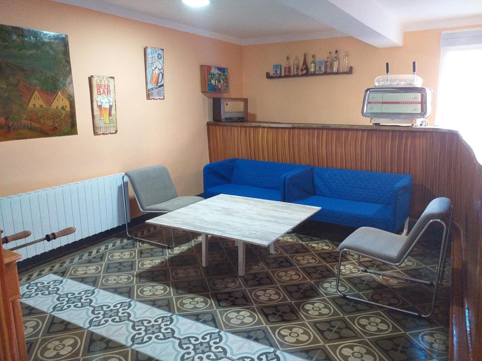 Casa de Seis Habitaciones