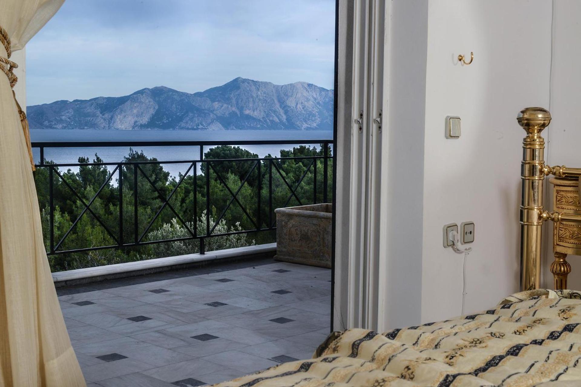 Apartment with Sea View photo 3