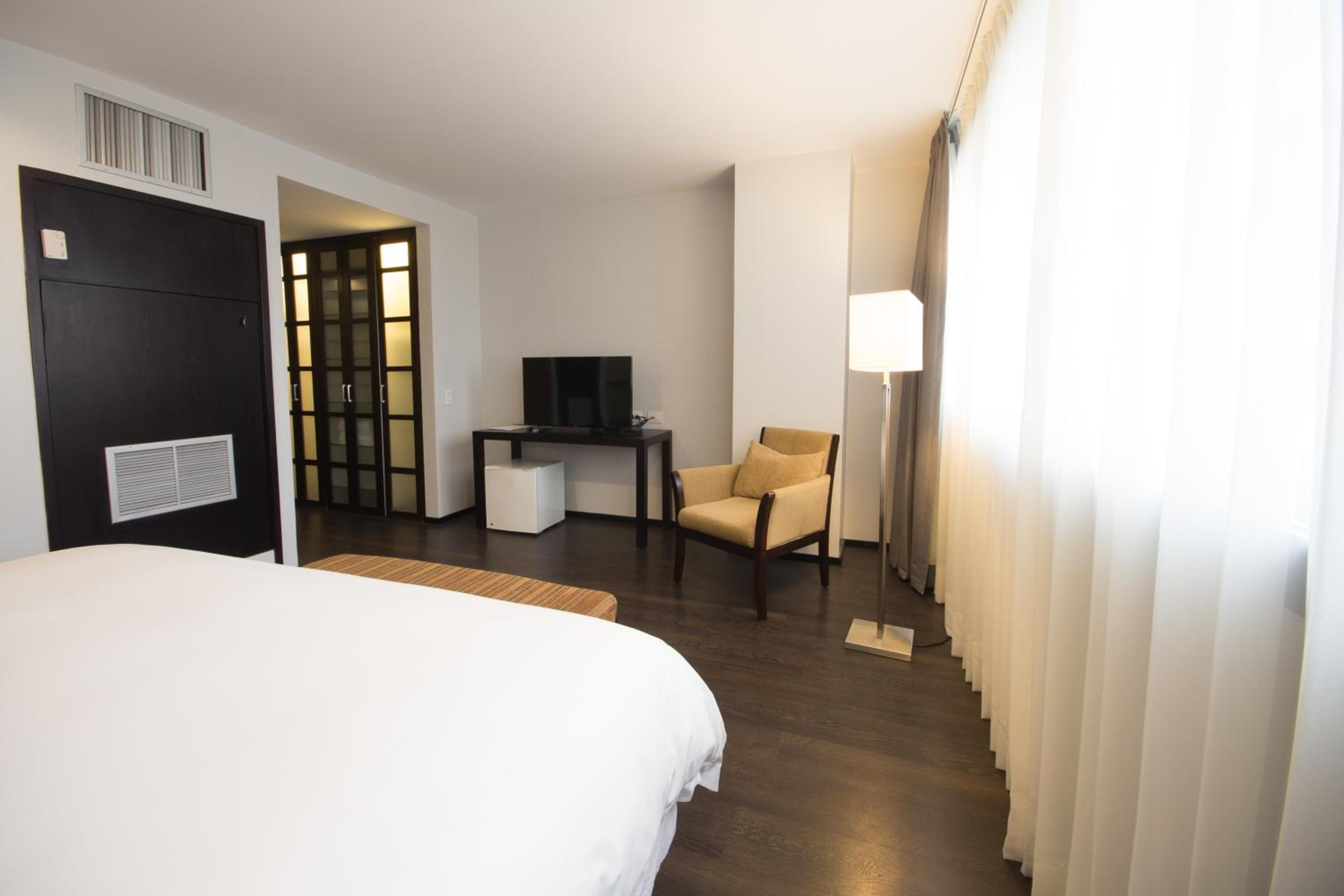 Deluxe Double Room photo 3