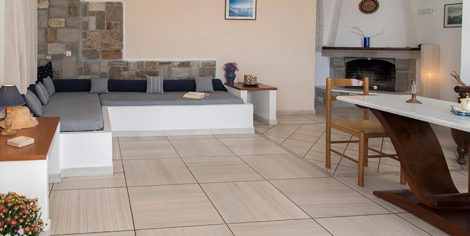 Superior Quadruple Room with Pool View