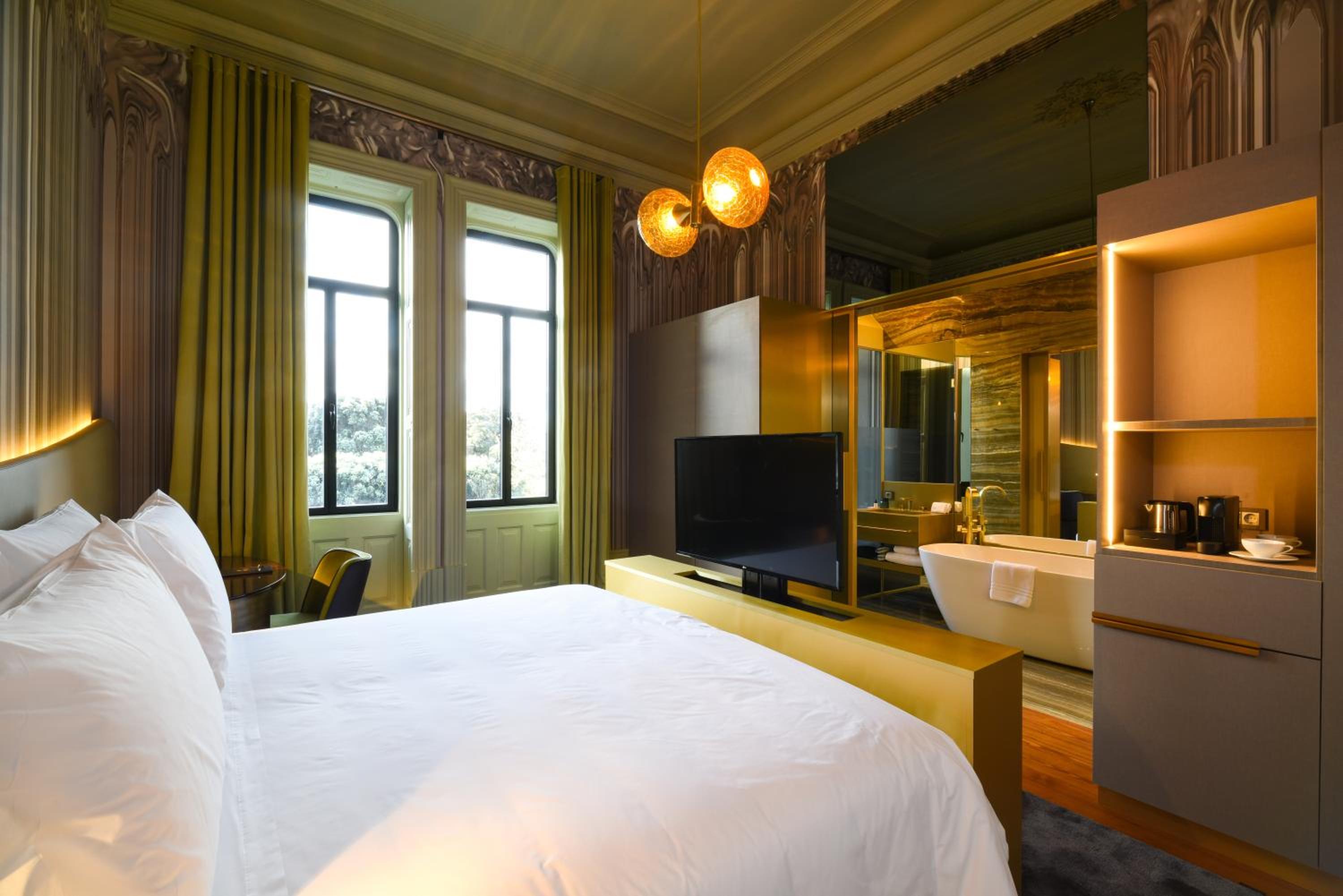 Manor House Room