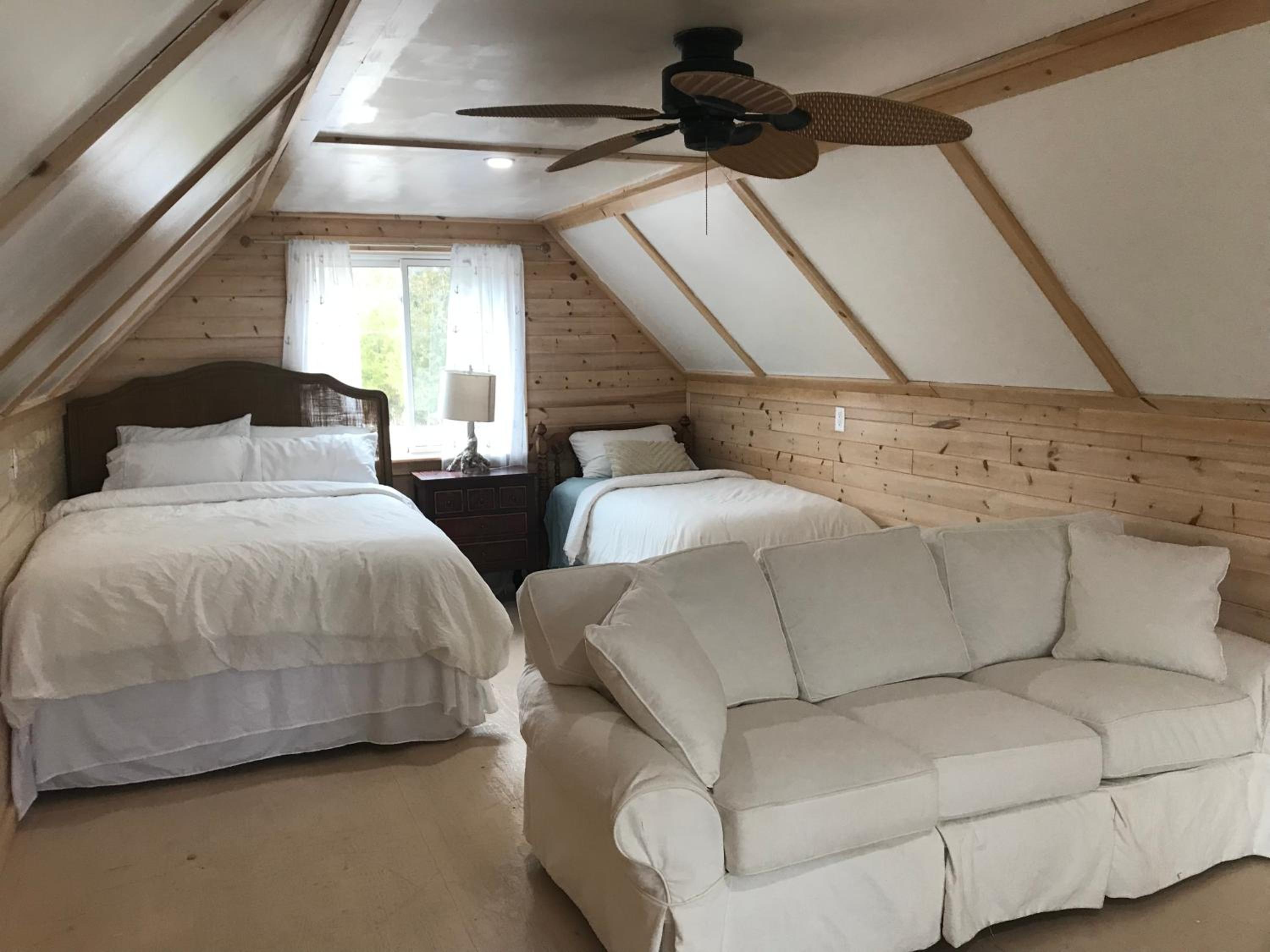 Four-Bedroom House photo 1