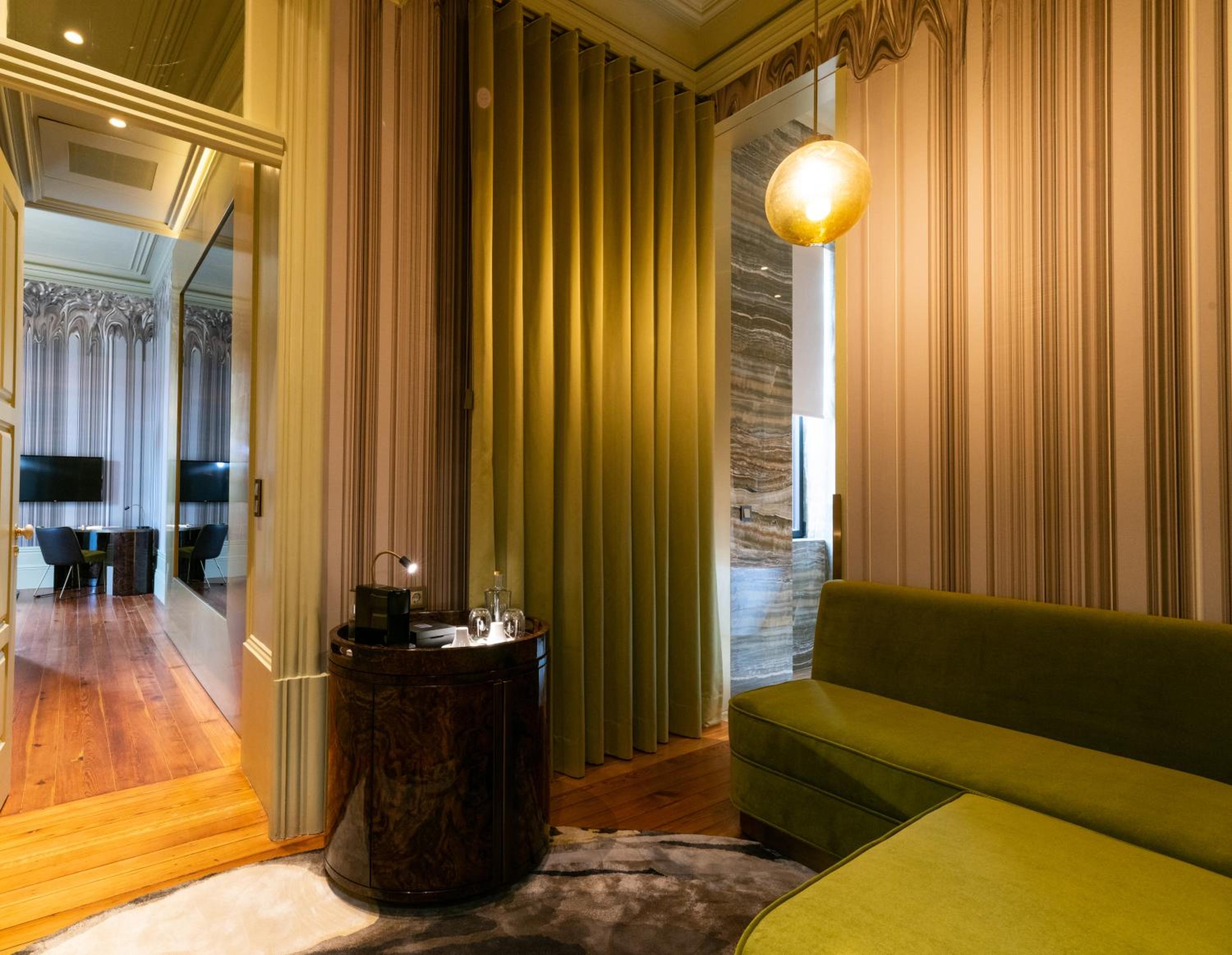 Manor House Garden Suite