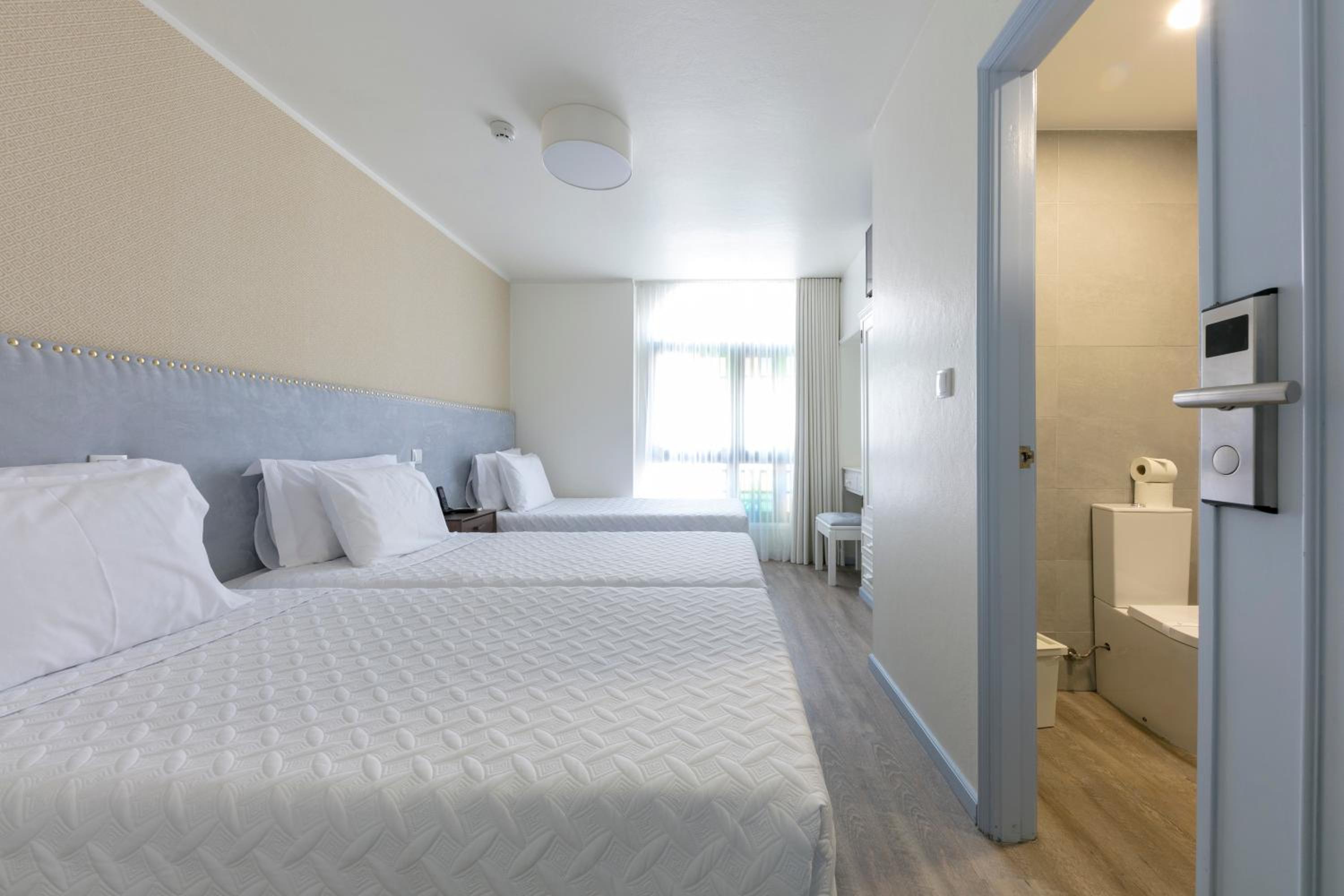 Triple Room photo 3