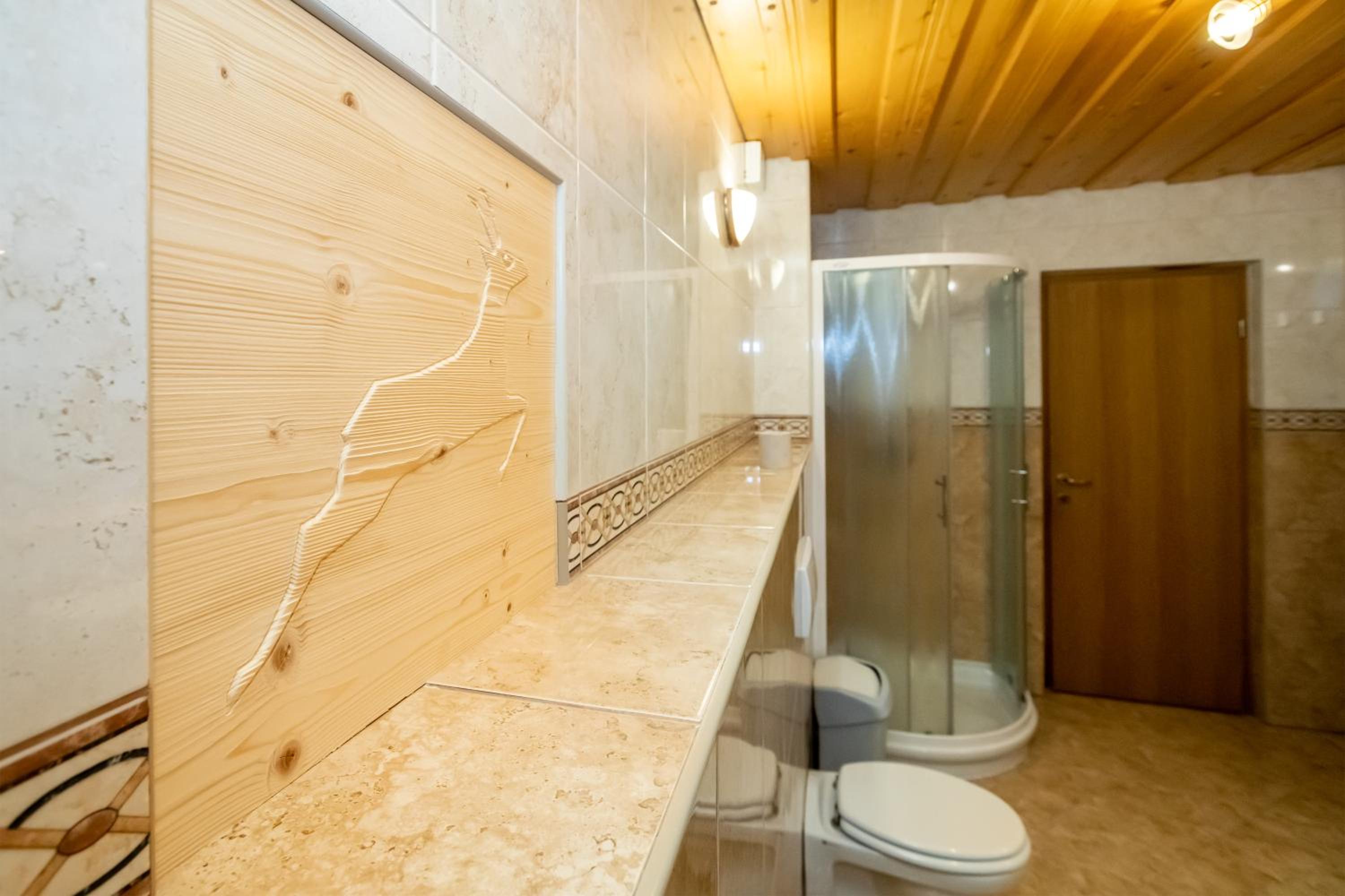 A7 - Two-Bedroom Apartment with Terrace and Fireplace - Ground Floor photo 2