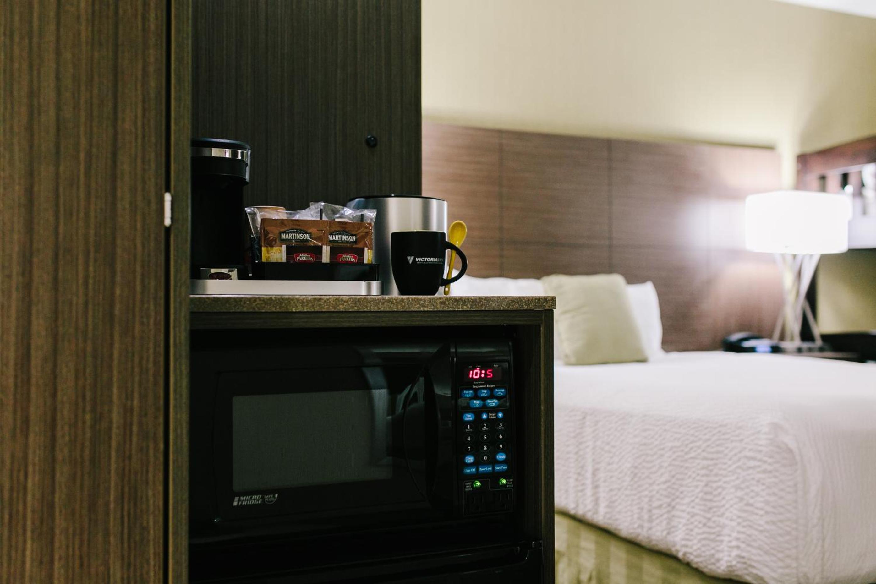 Corporate Floor - Business King Room - Photo 9
