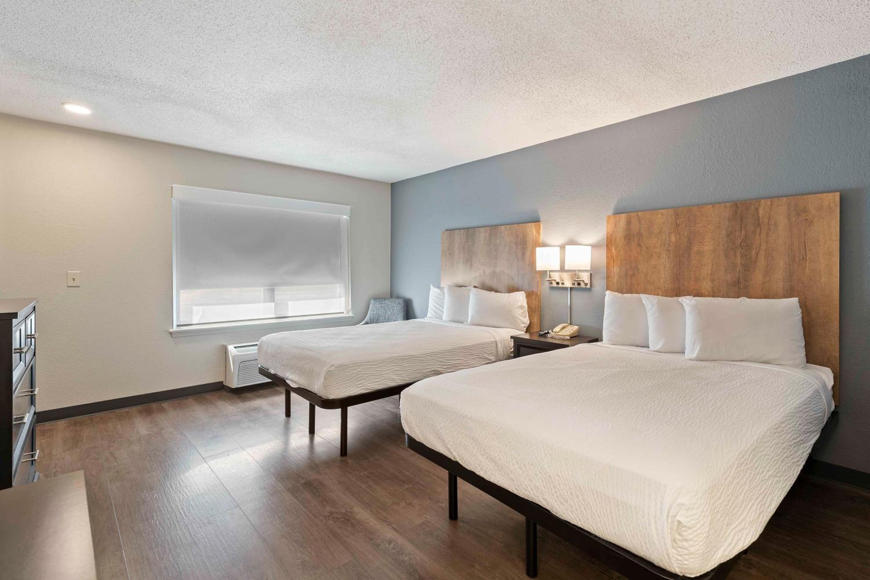 Studio with 2 Double Beds - Non-Smoking - Photo 7