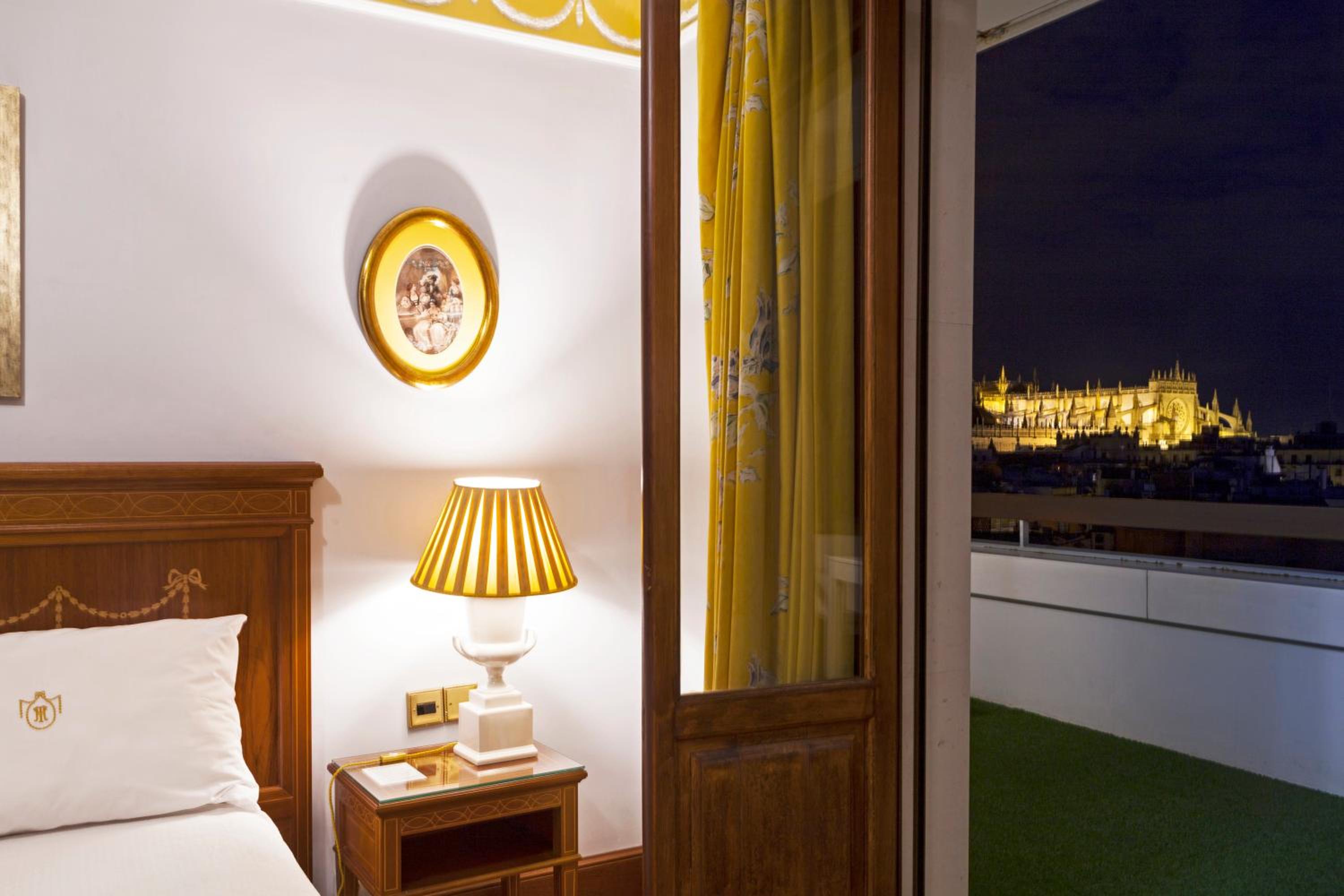 Deluxe Double Room with Terrace - Photo 9