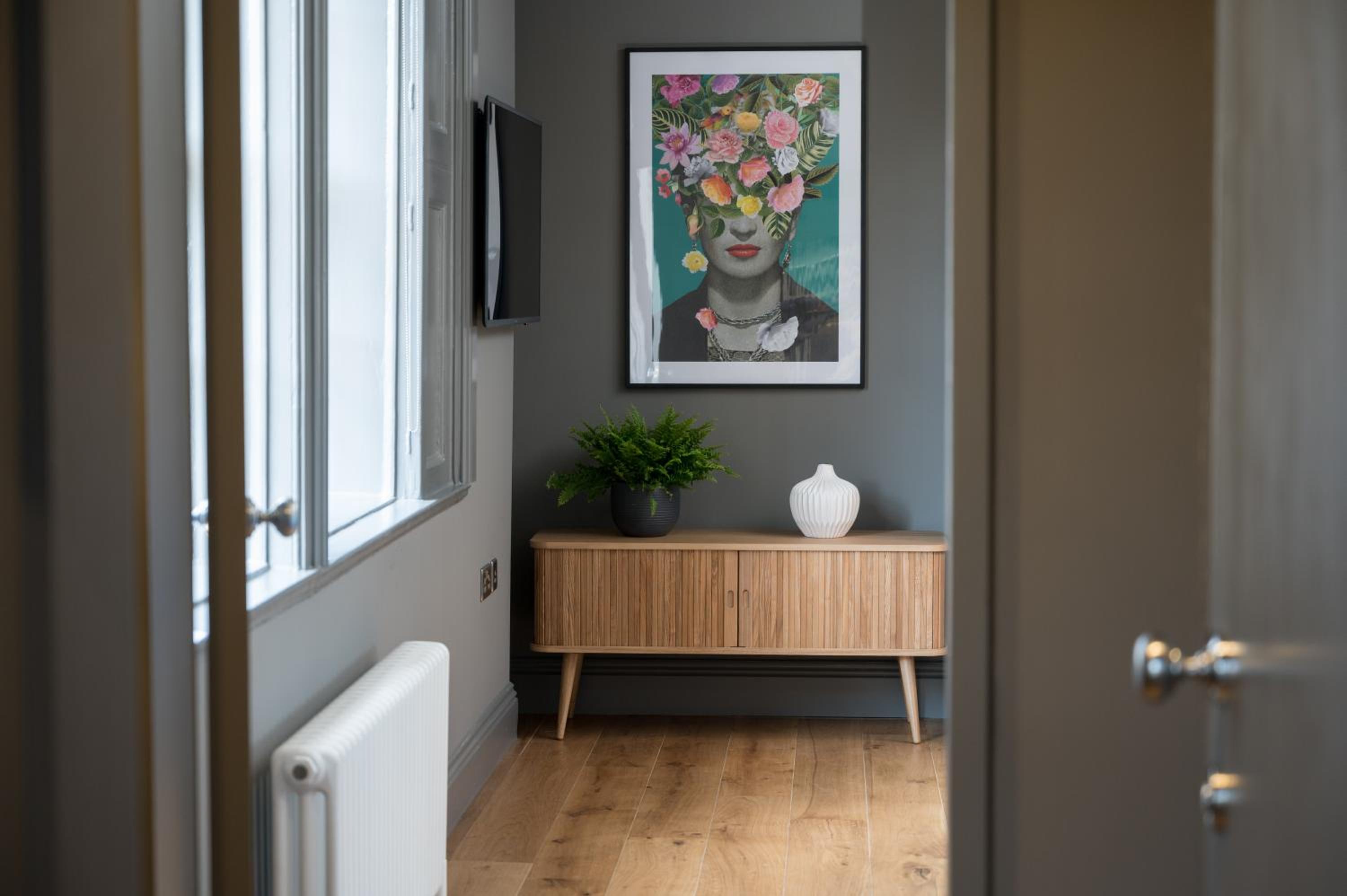 Deluxe Studio Apartment - Upper Floor - Photo 19