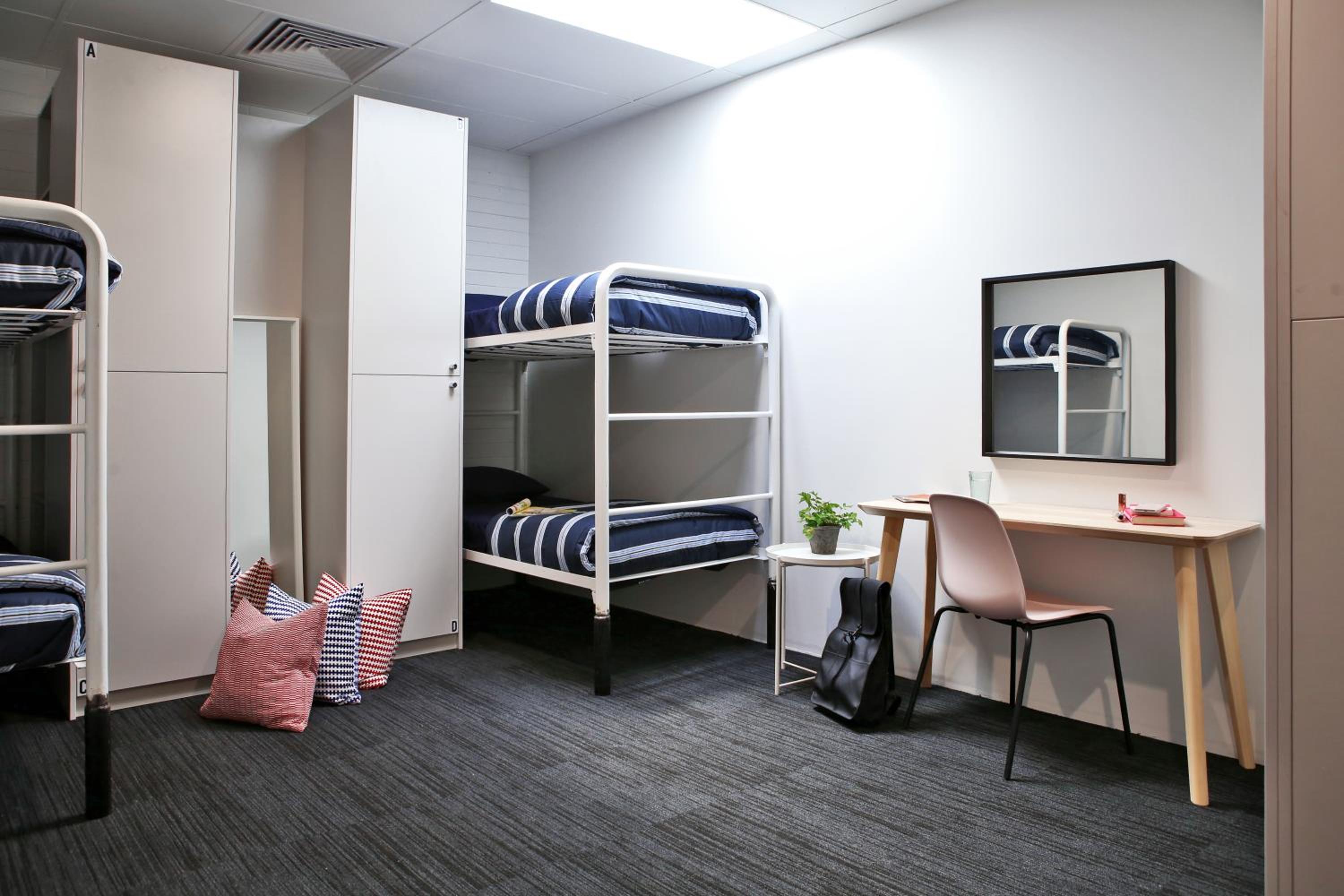 6 Bed Female Dorm photo 3