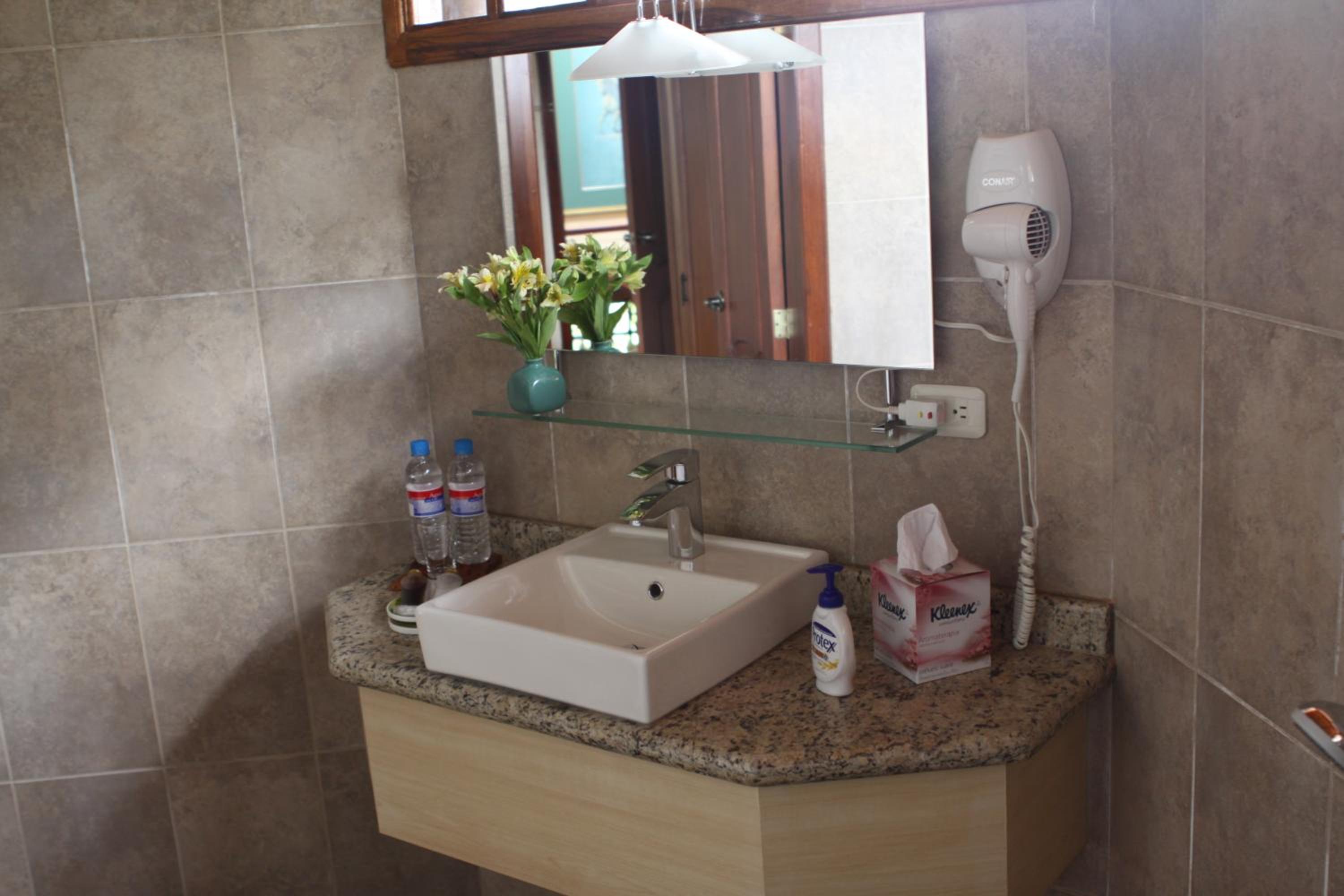 Deluxe Triple Room photo 3