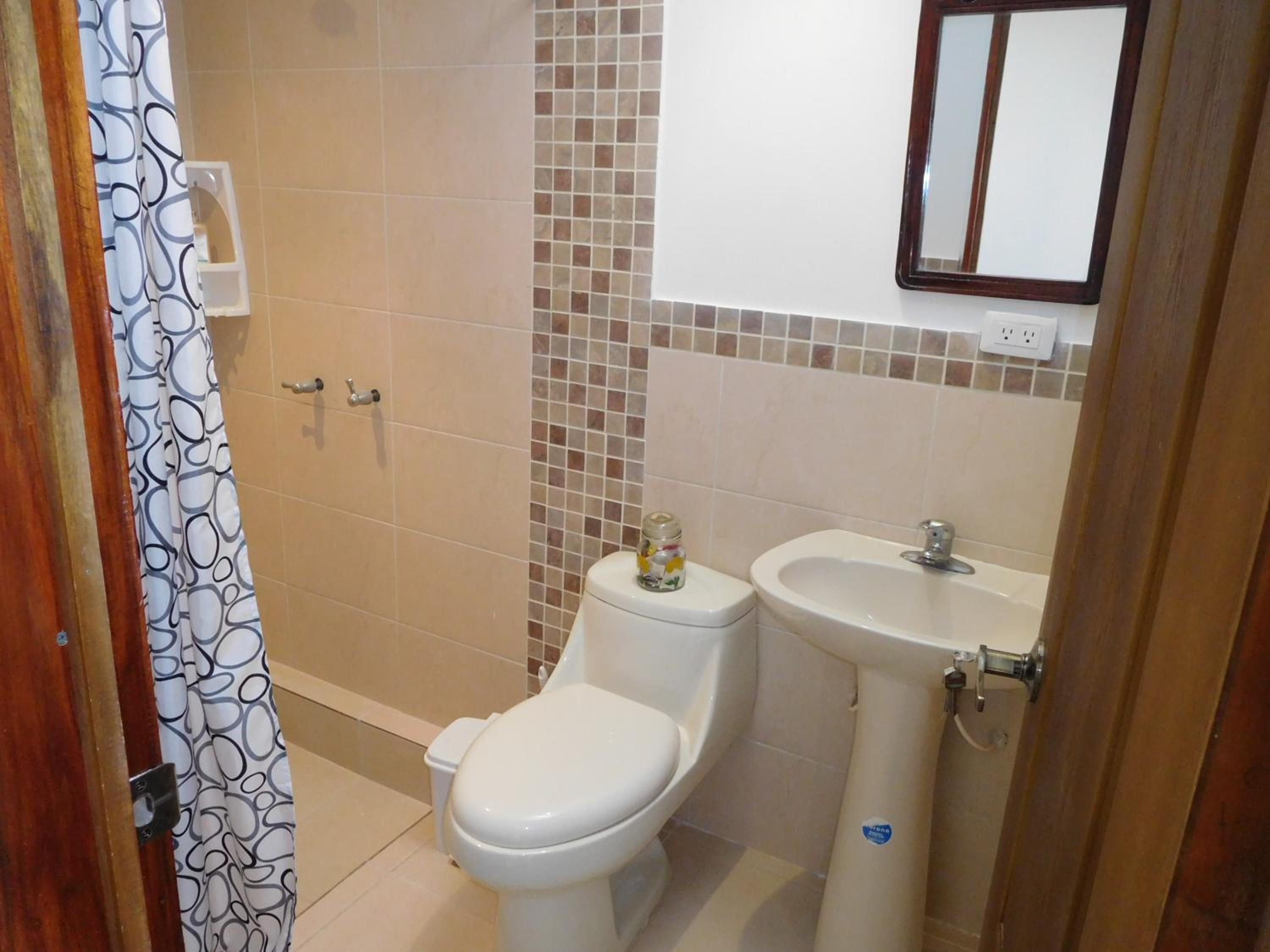 Twin Room with Shared Bathroom photo 2