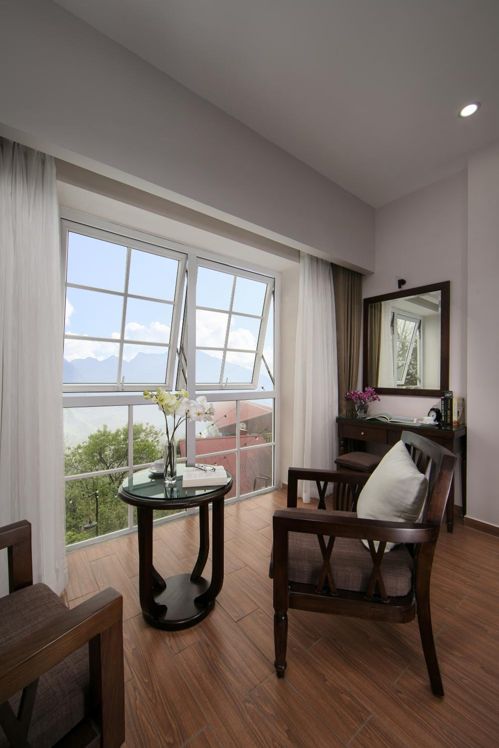 Deluxe Double Room - Photo 9