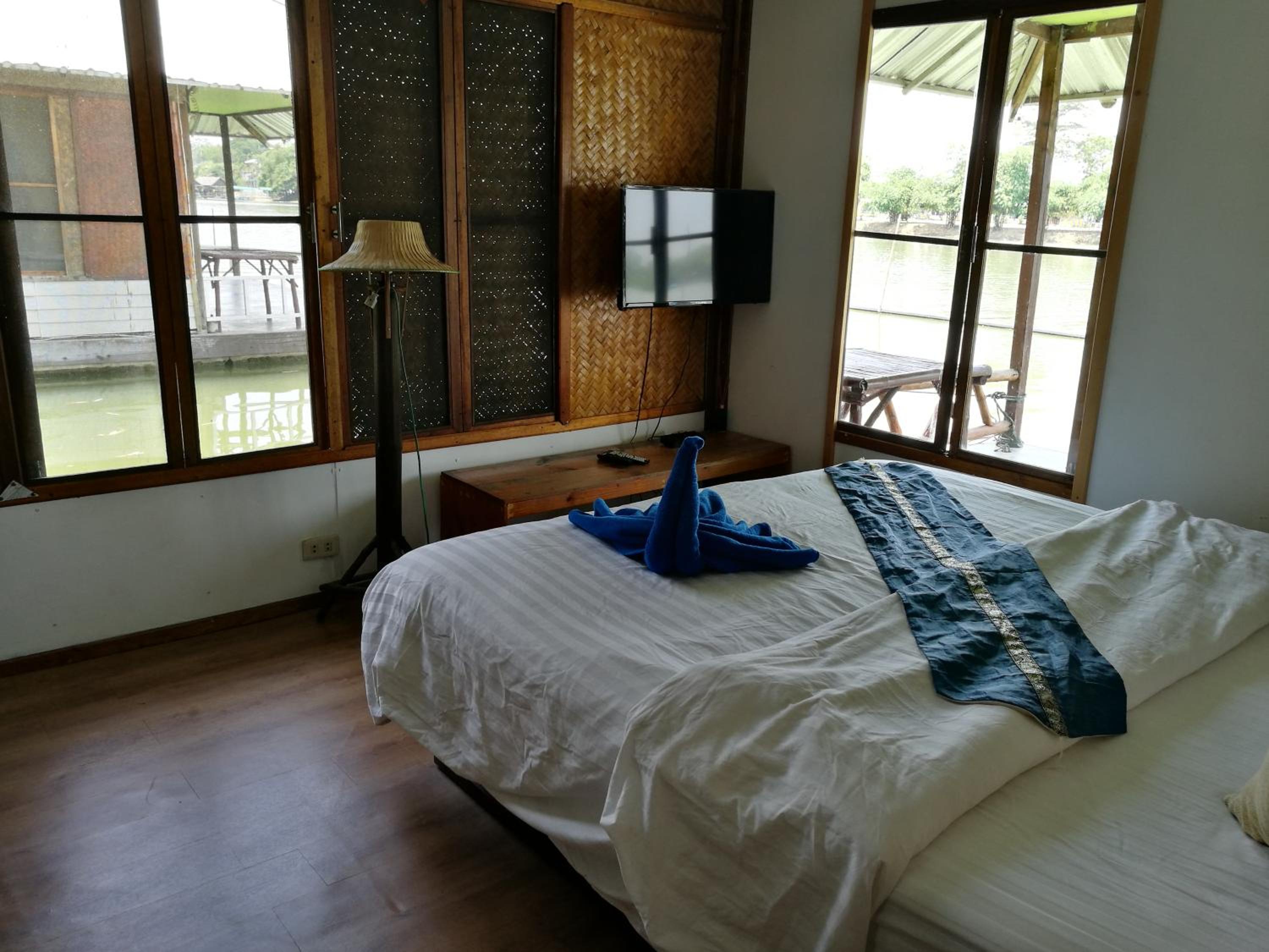 Suite with River View photo 3