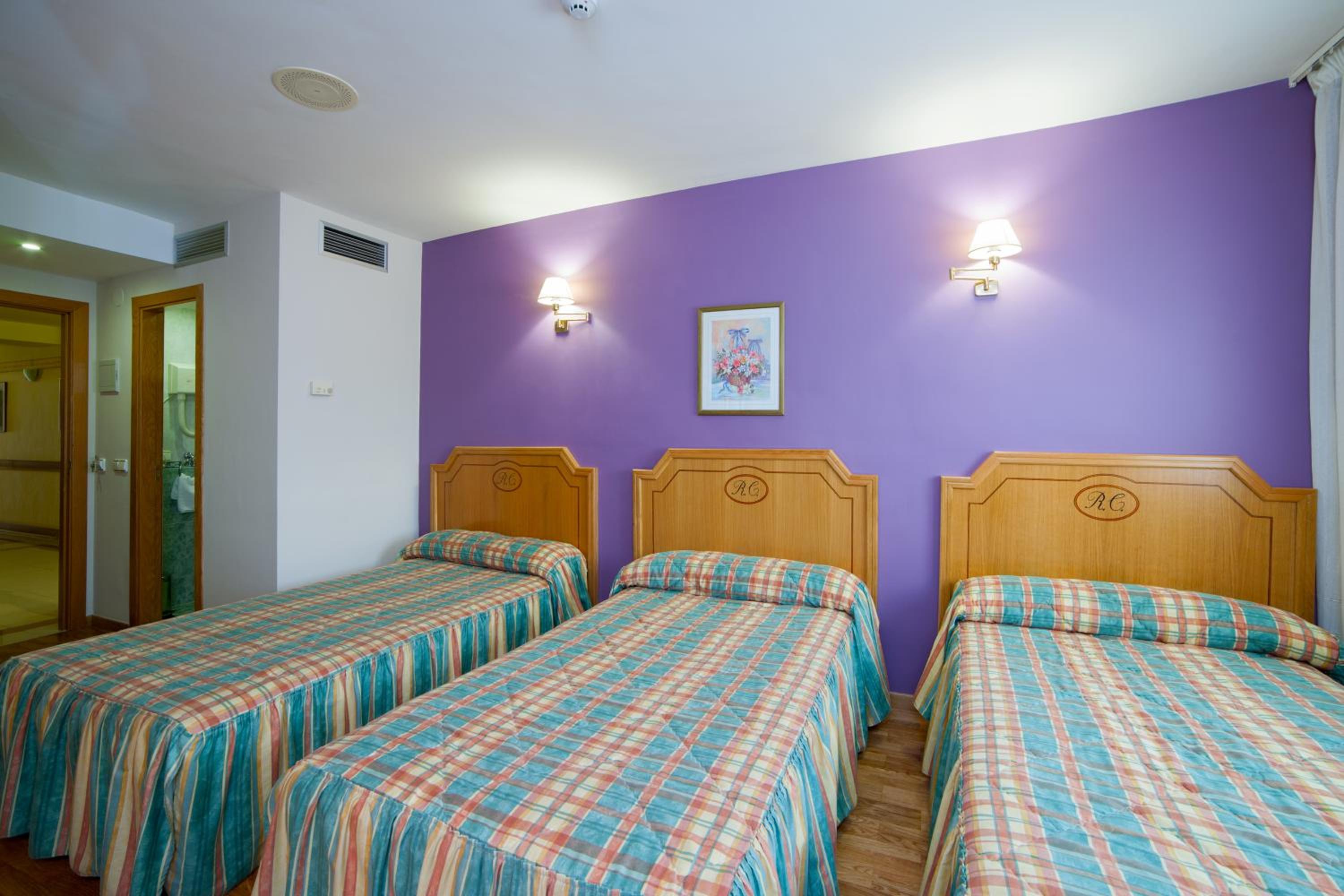 Triple Room photo 2