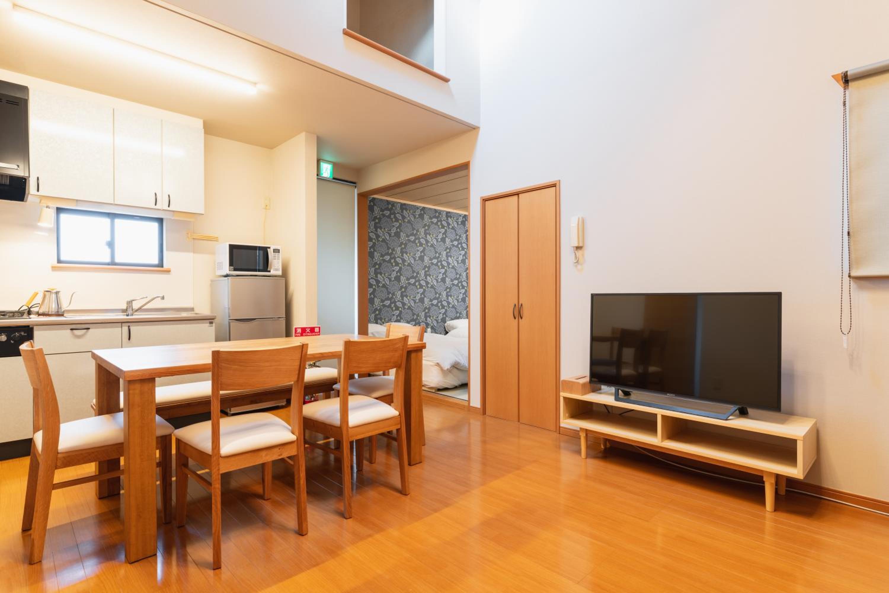 Deluxe Family Suite - Photo 1