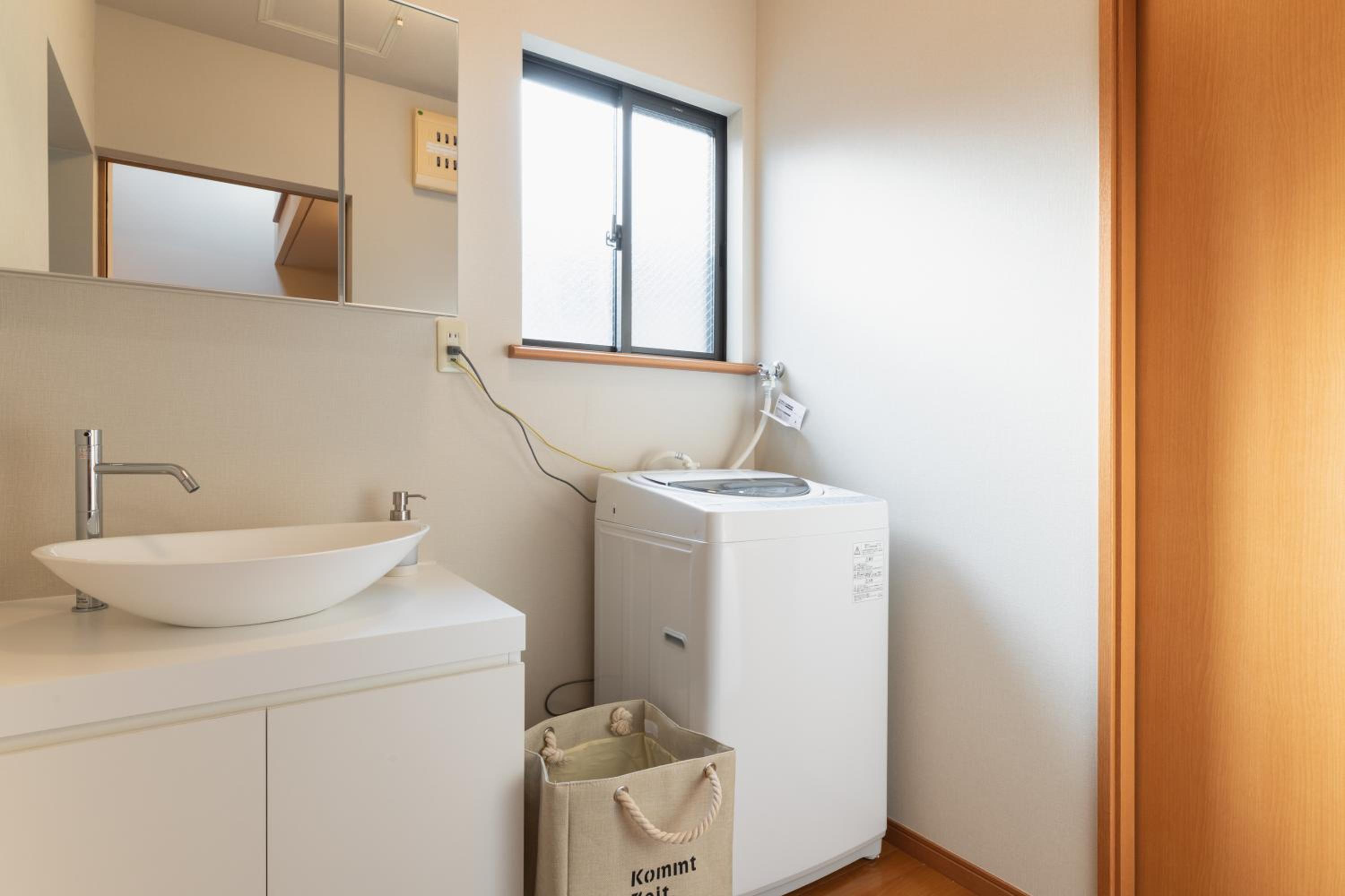 Deluxe Family Suite - Photo 6