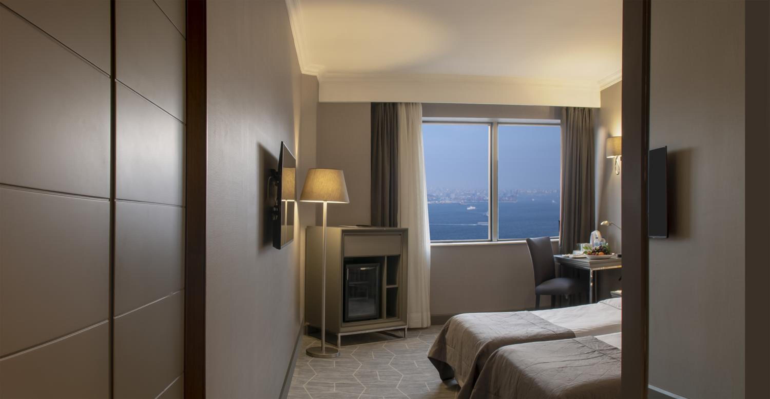 Bosphorus Family Connection Room photo 3