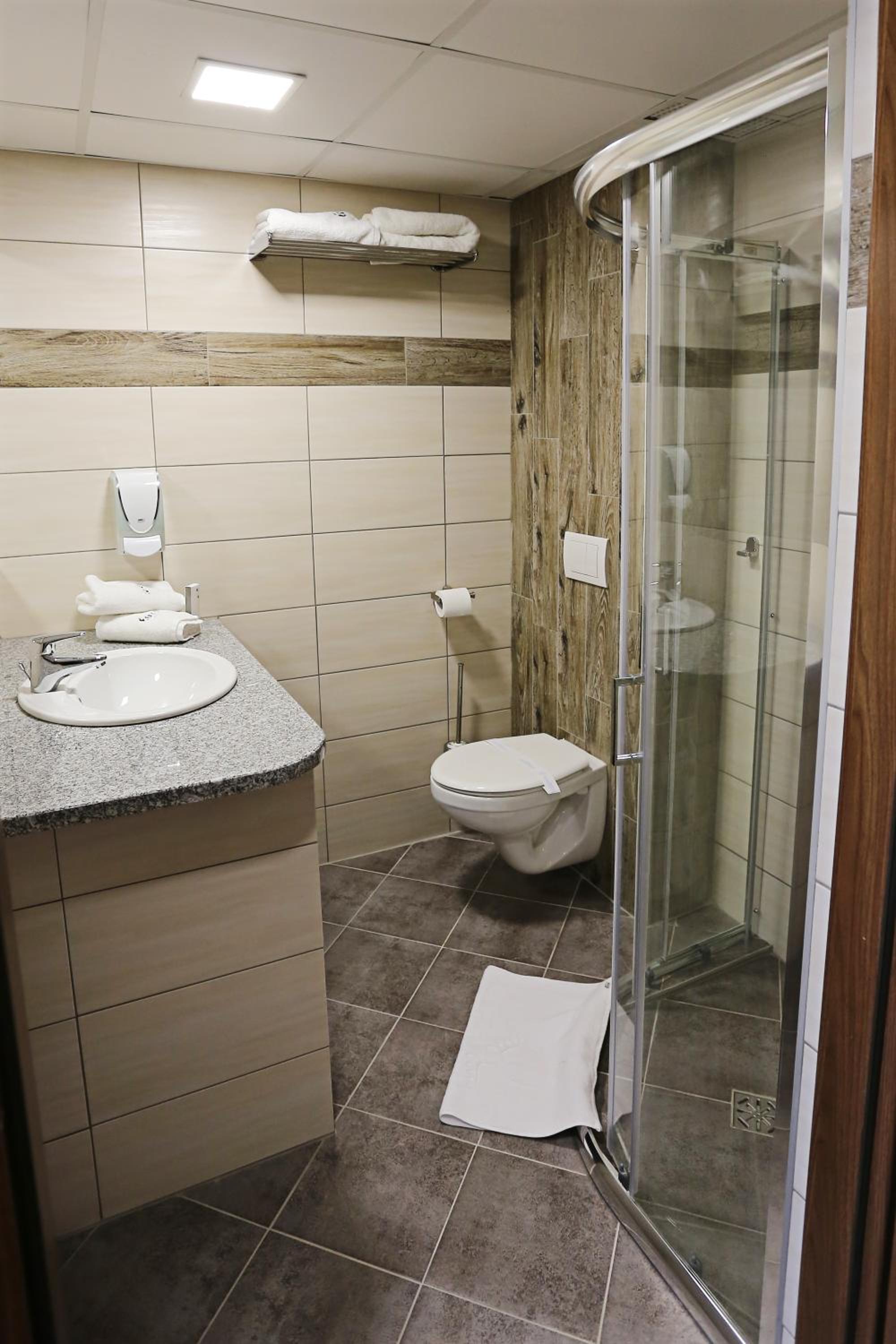 Deluxe Double Room - Photo 7