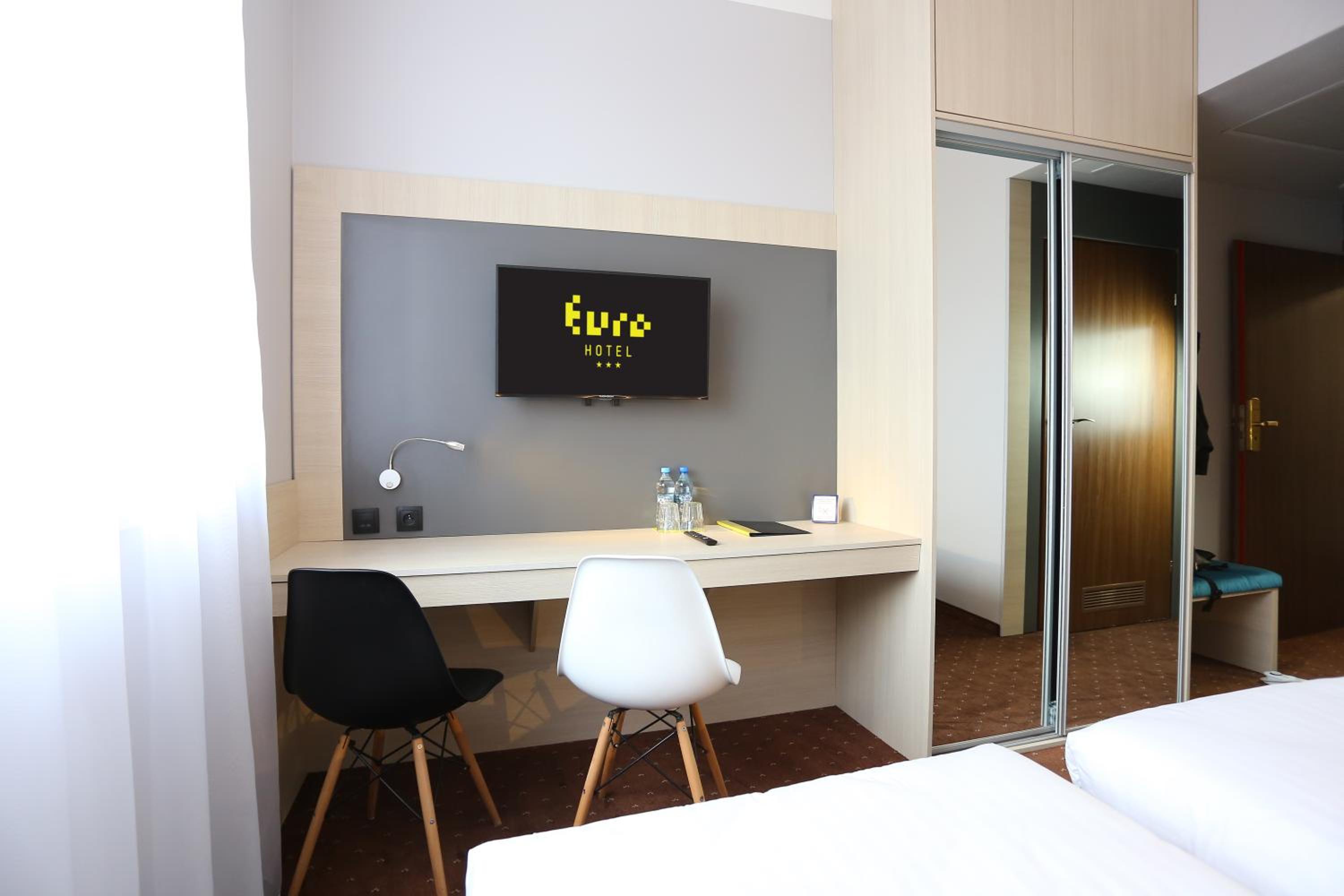 Deluxe Double Room - Photo 17