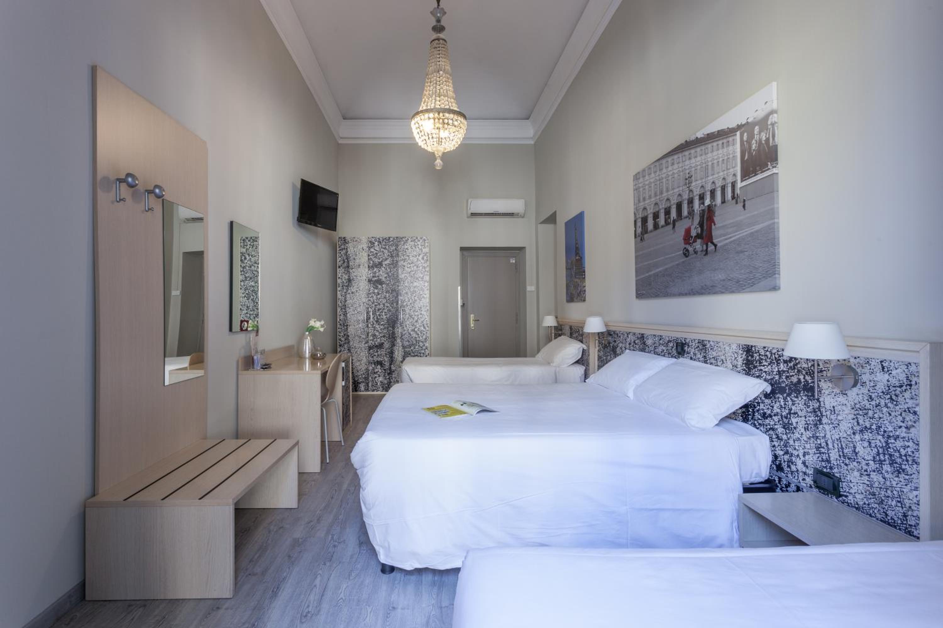 Quadruple Room - Photo 3