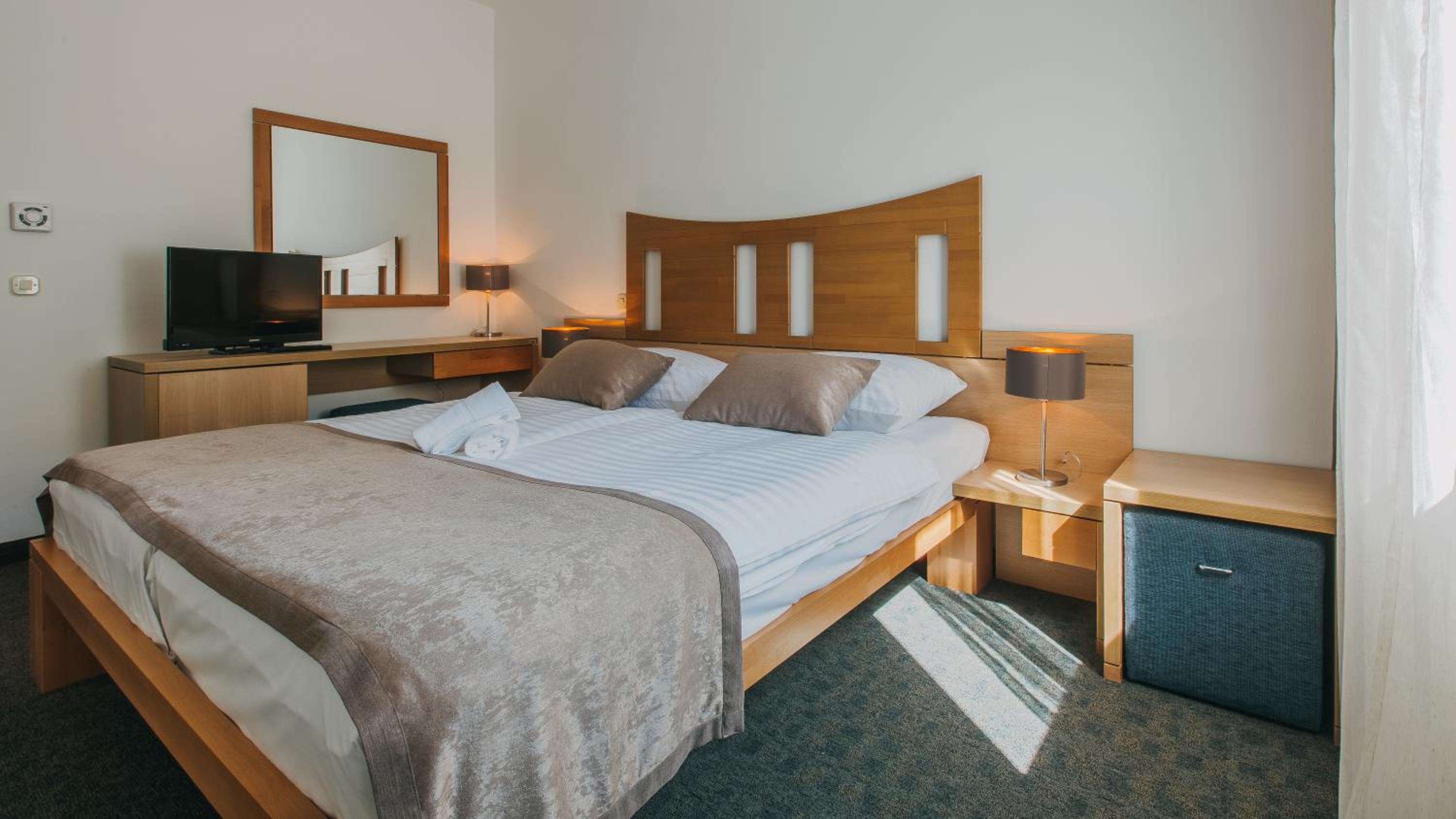 Standard Double Room - Photo 6