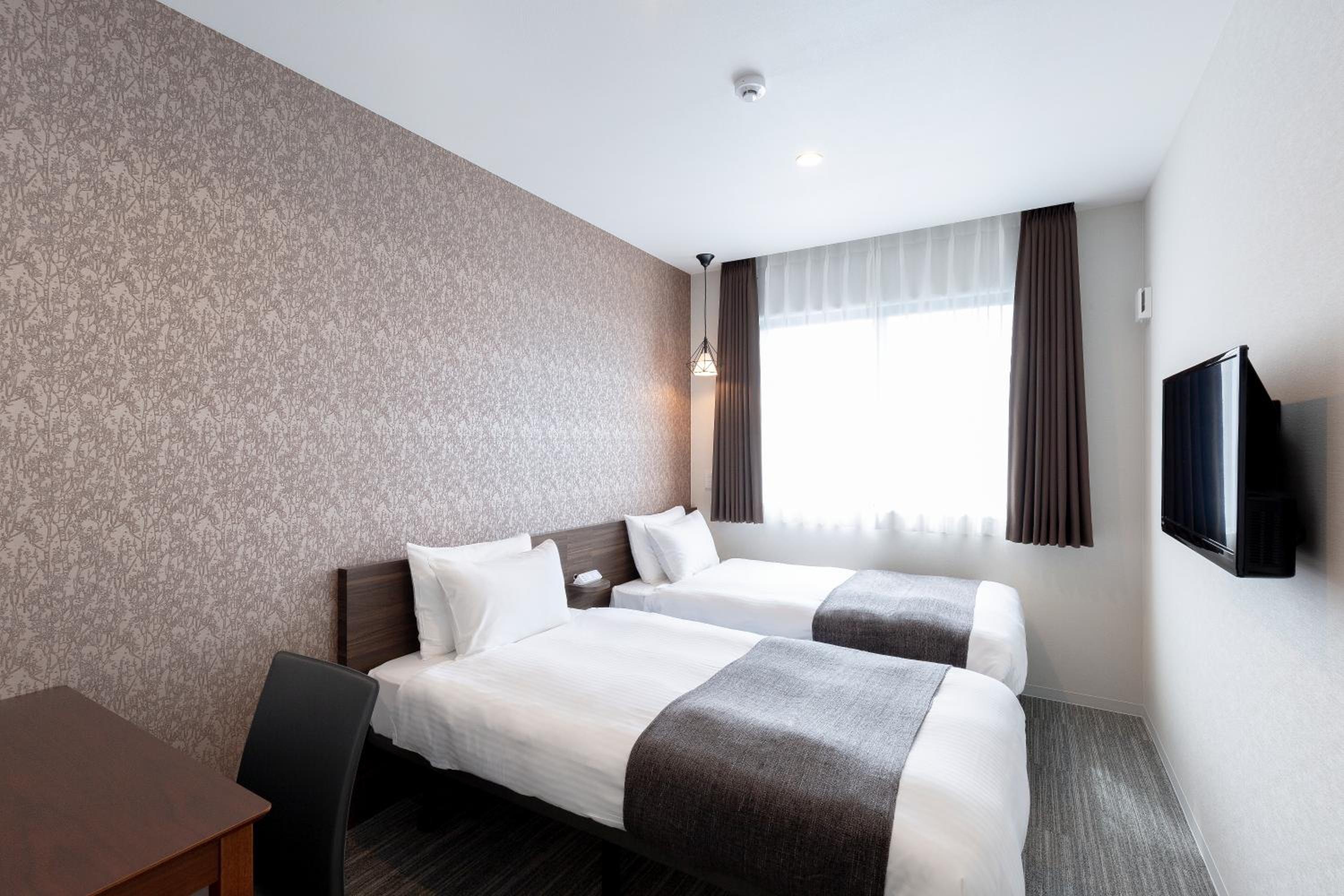 Twin Room - Photo 1