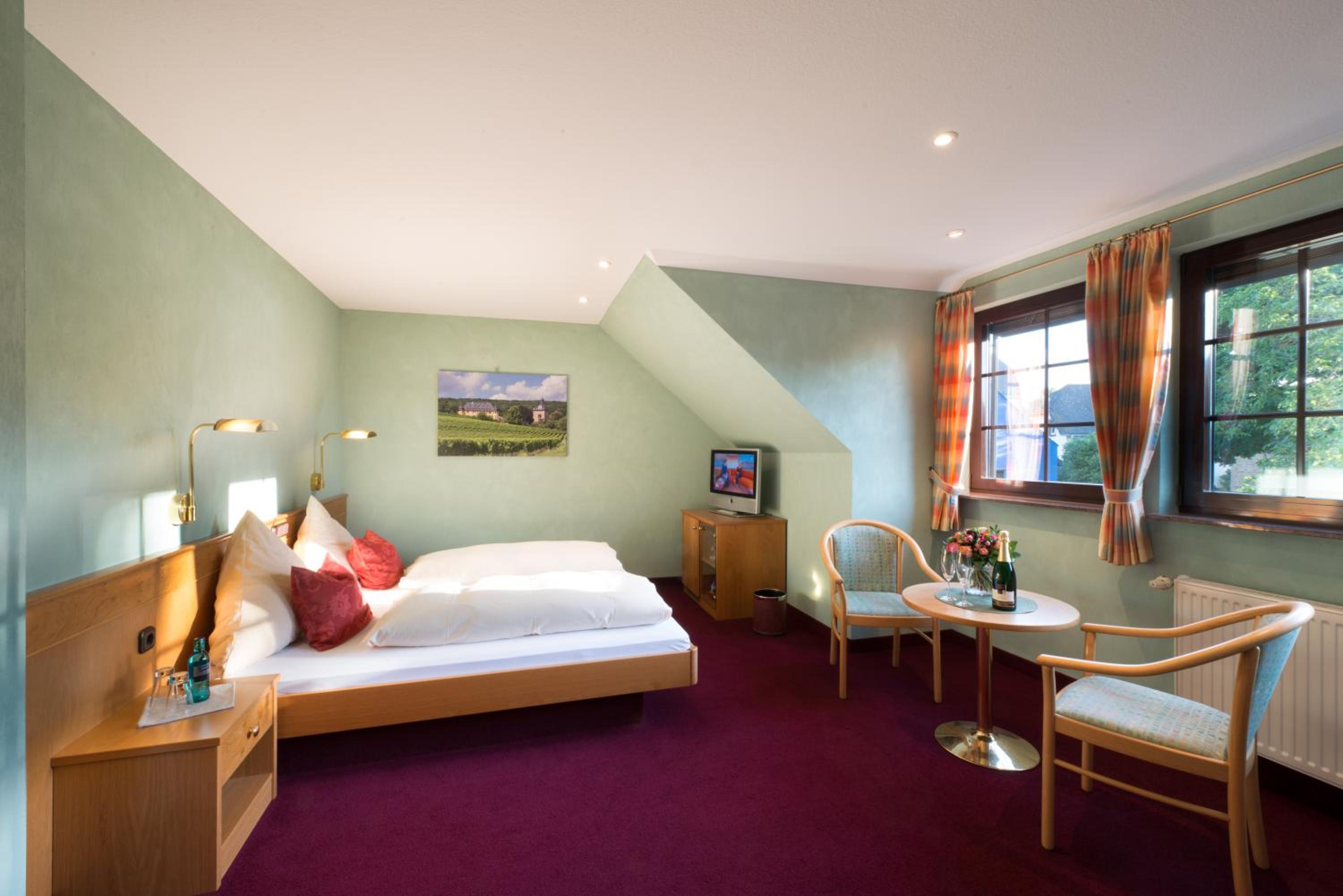 Double Room - Photo 4